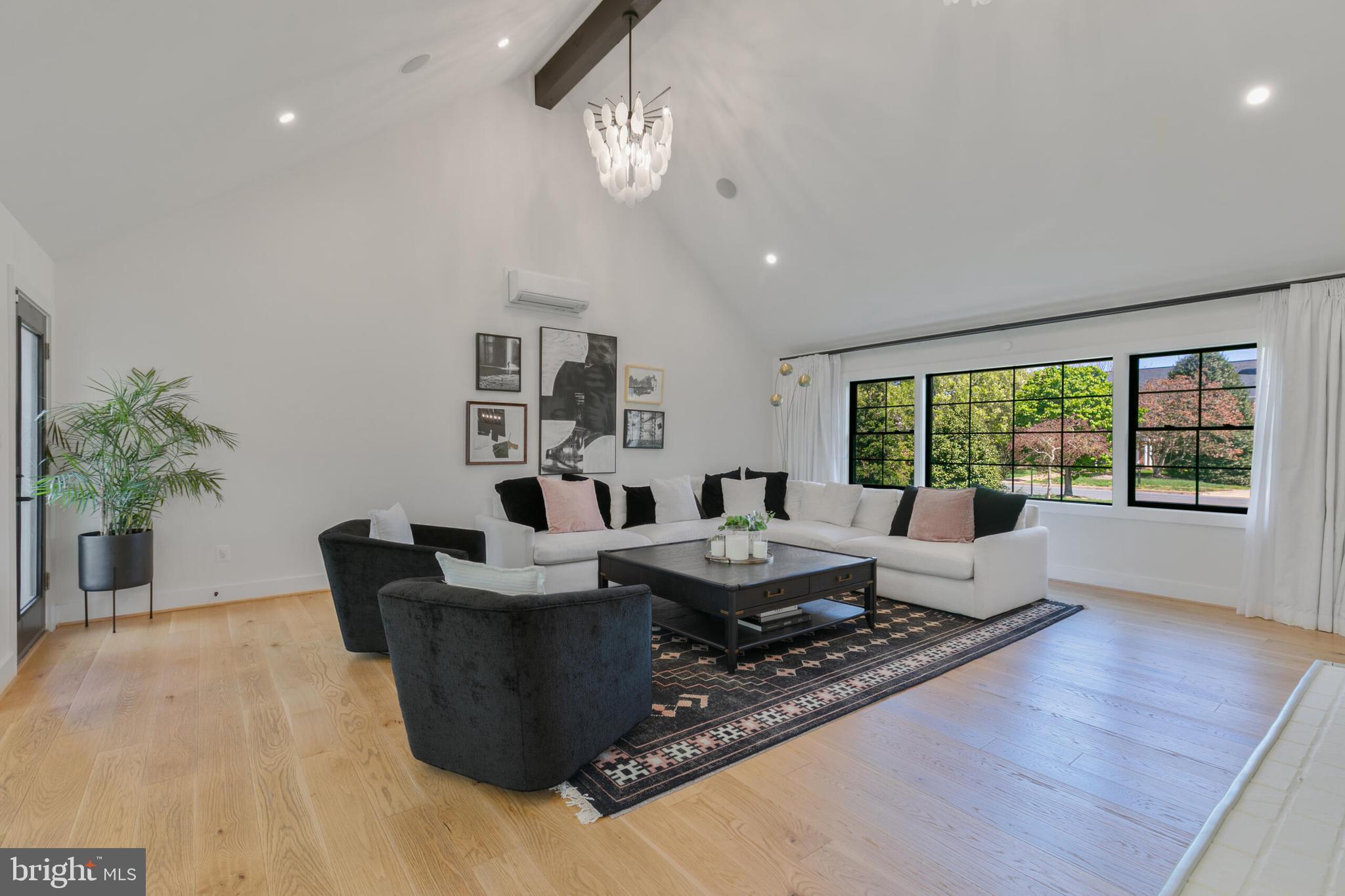 EVERMAY - Residential