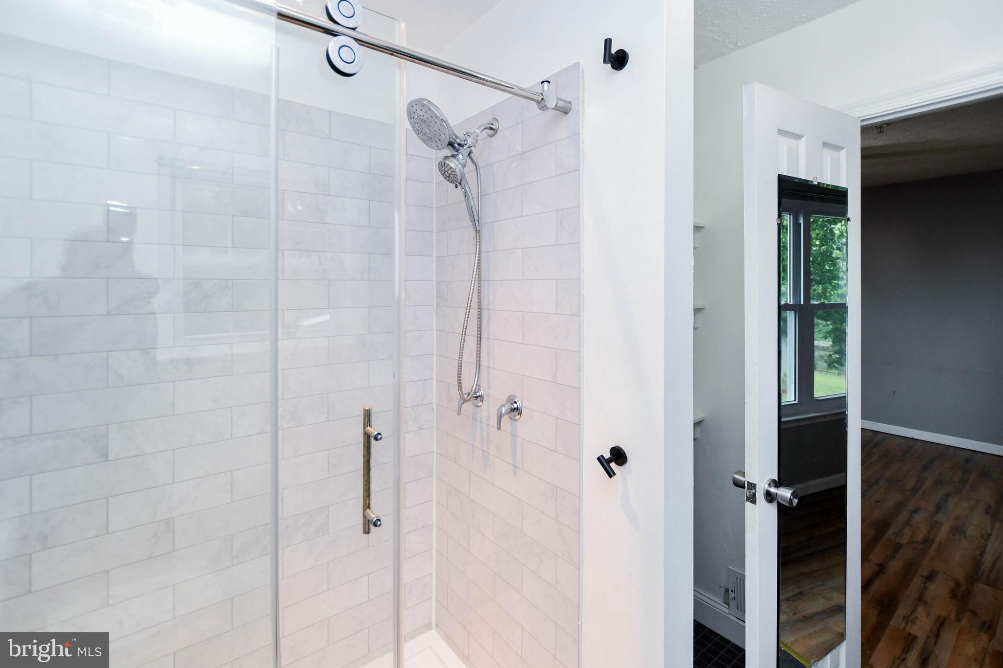 TWINKLING ACRES - Residential