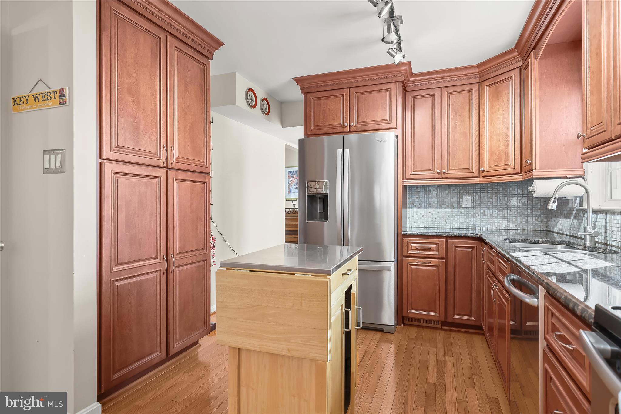 PHILADELPHIA STATION - Residential