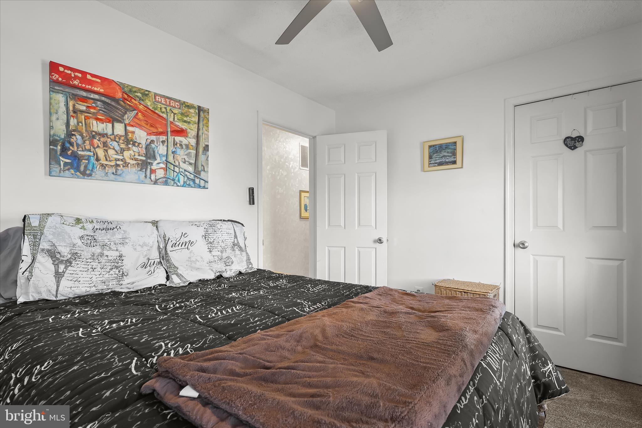 PHILADELPHIA STATION - Residential