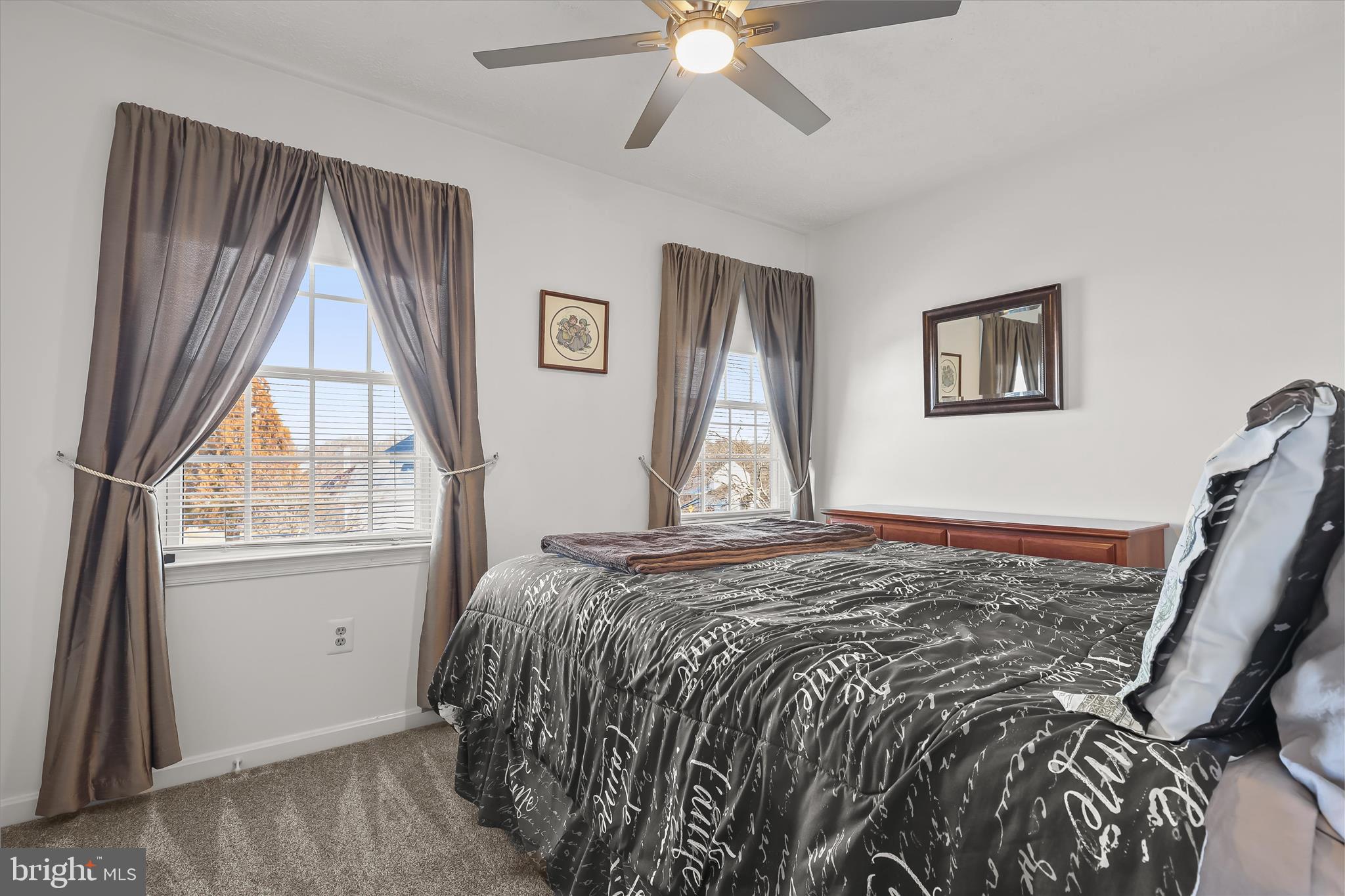 PHILADELPHIA STATION - Residential