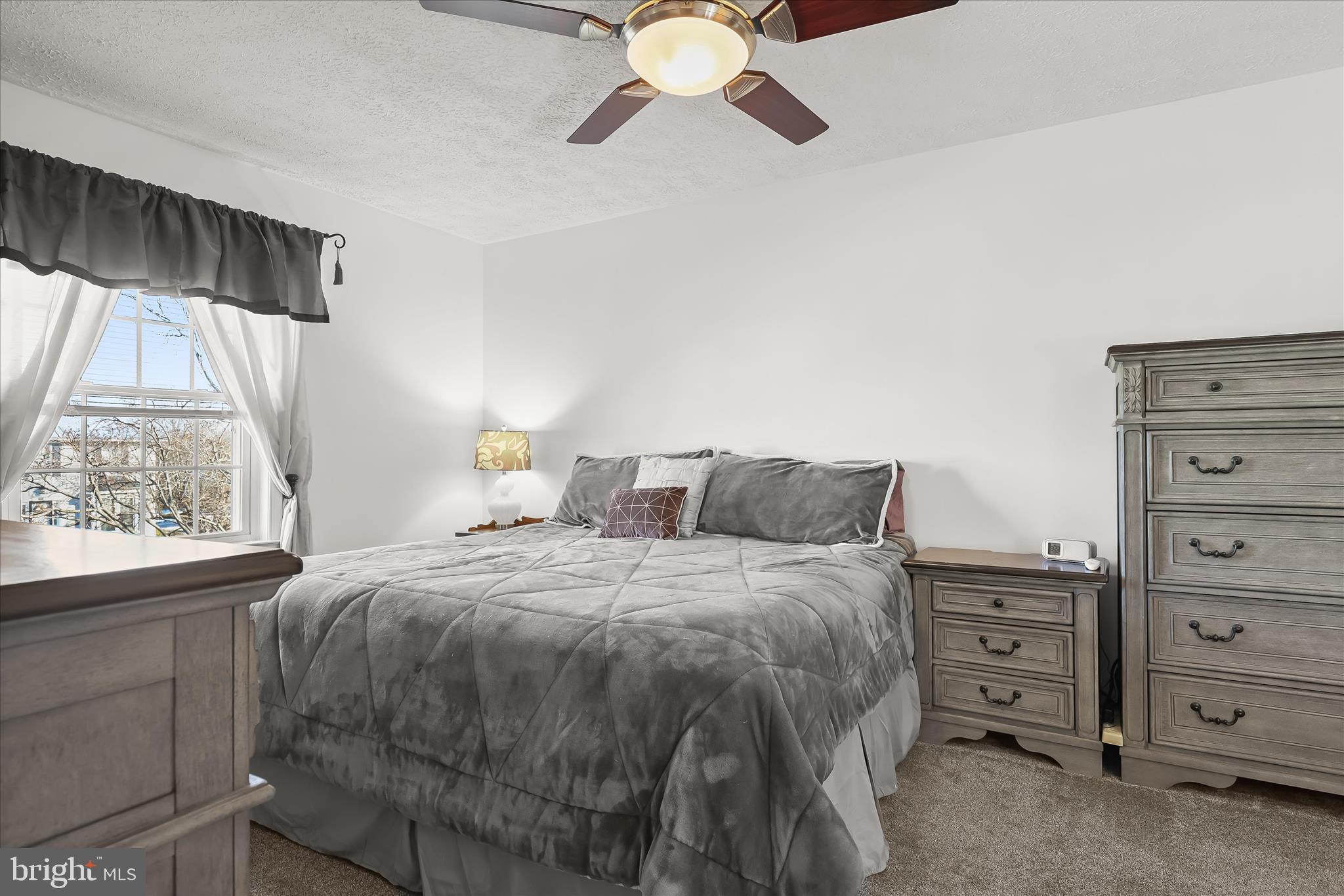 PHILADELPHIA STATION - Residential