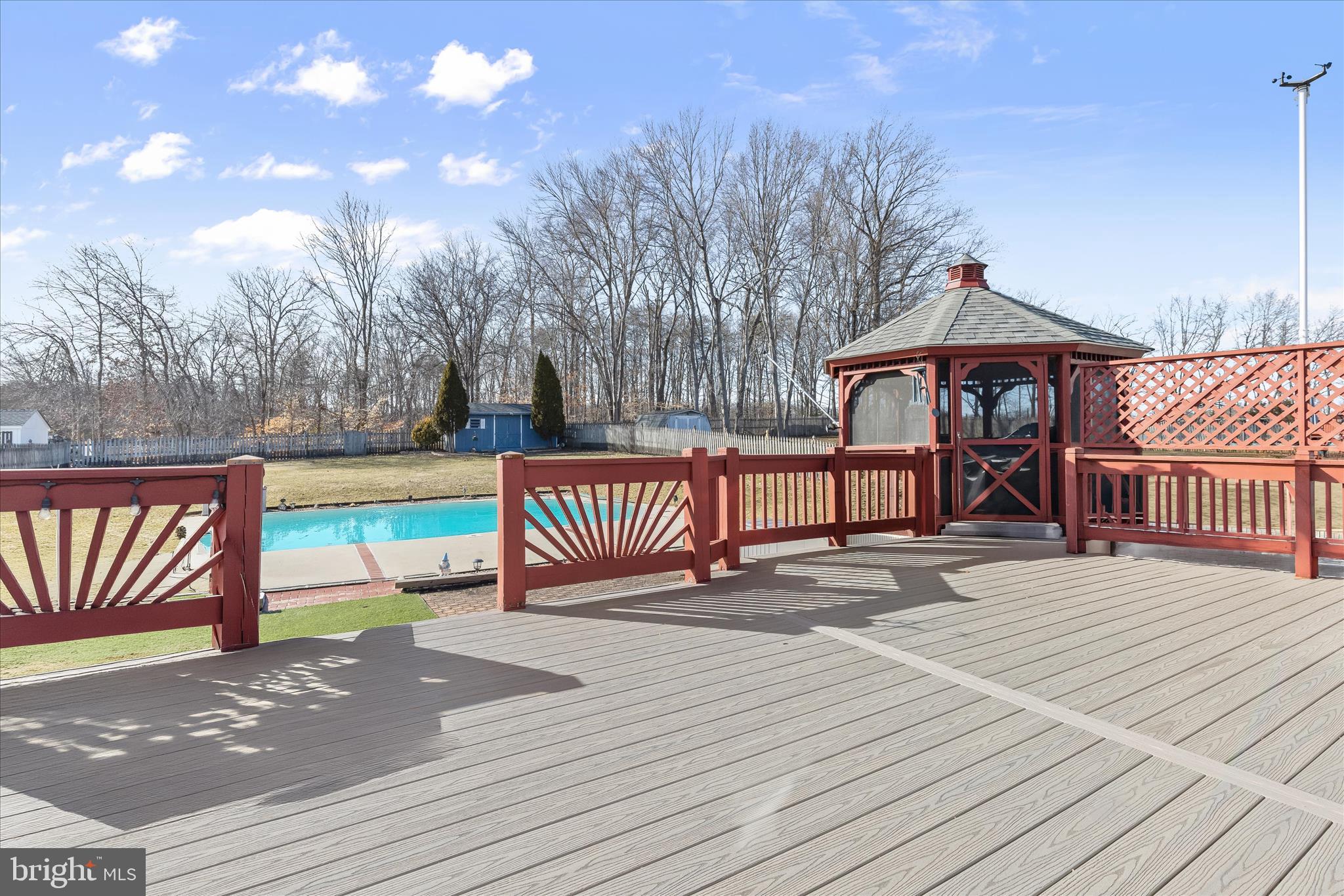 PHILADELPHIA STATION - Residential