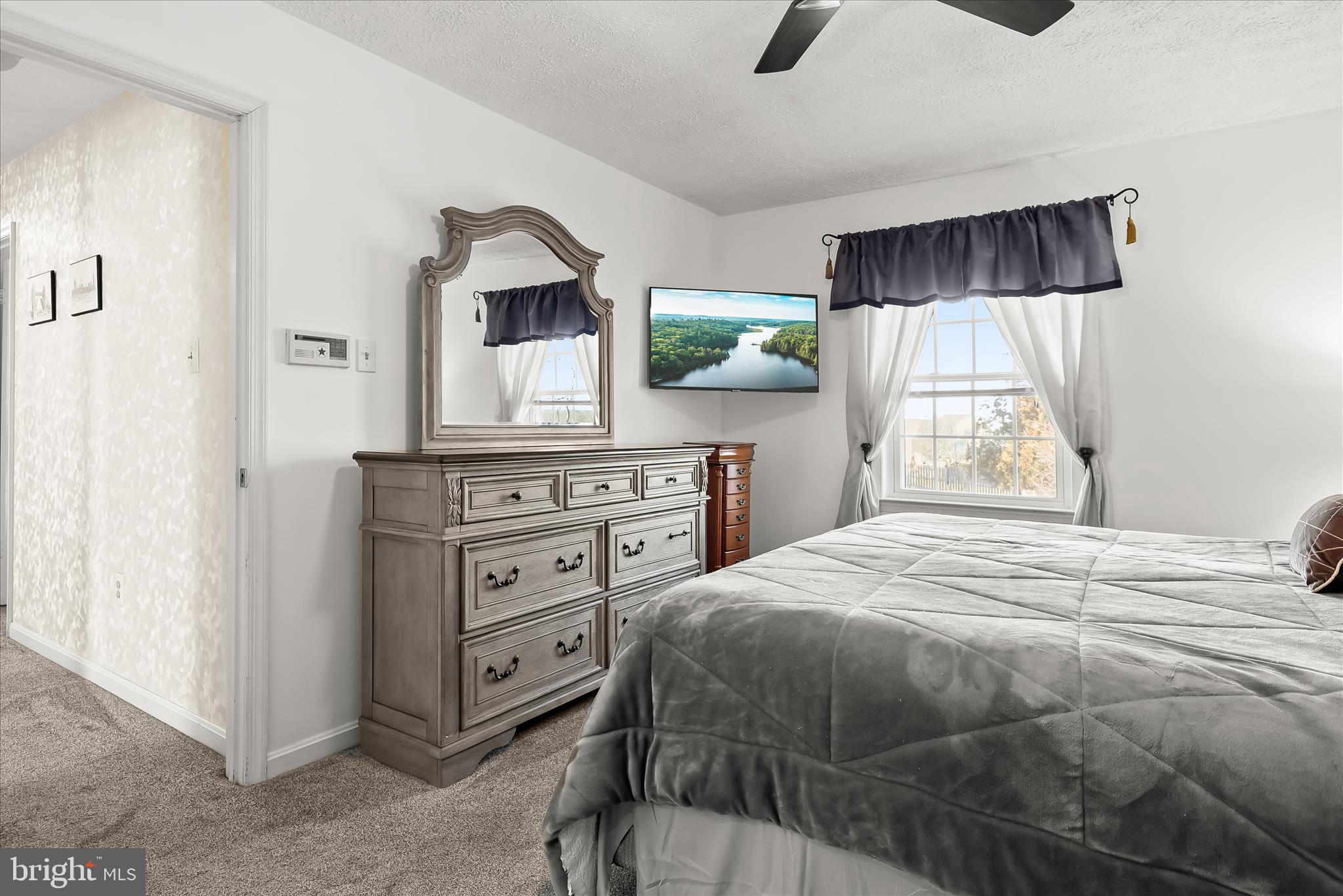 PHILADELPHIA STATION - Residential