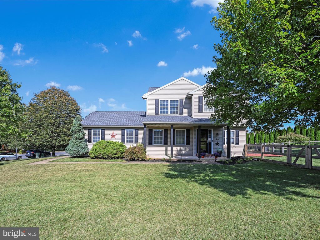Photo of 26 Cheery Lane, DENVER, PA 17517 (MLS # PALA2076302)