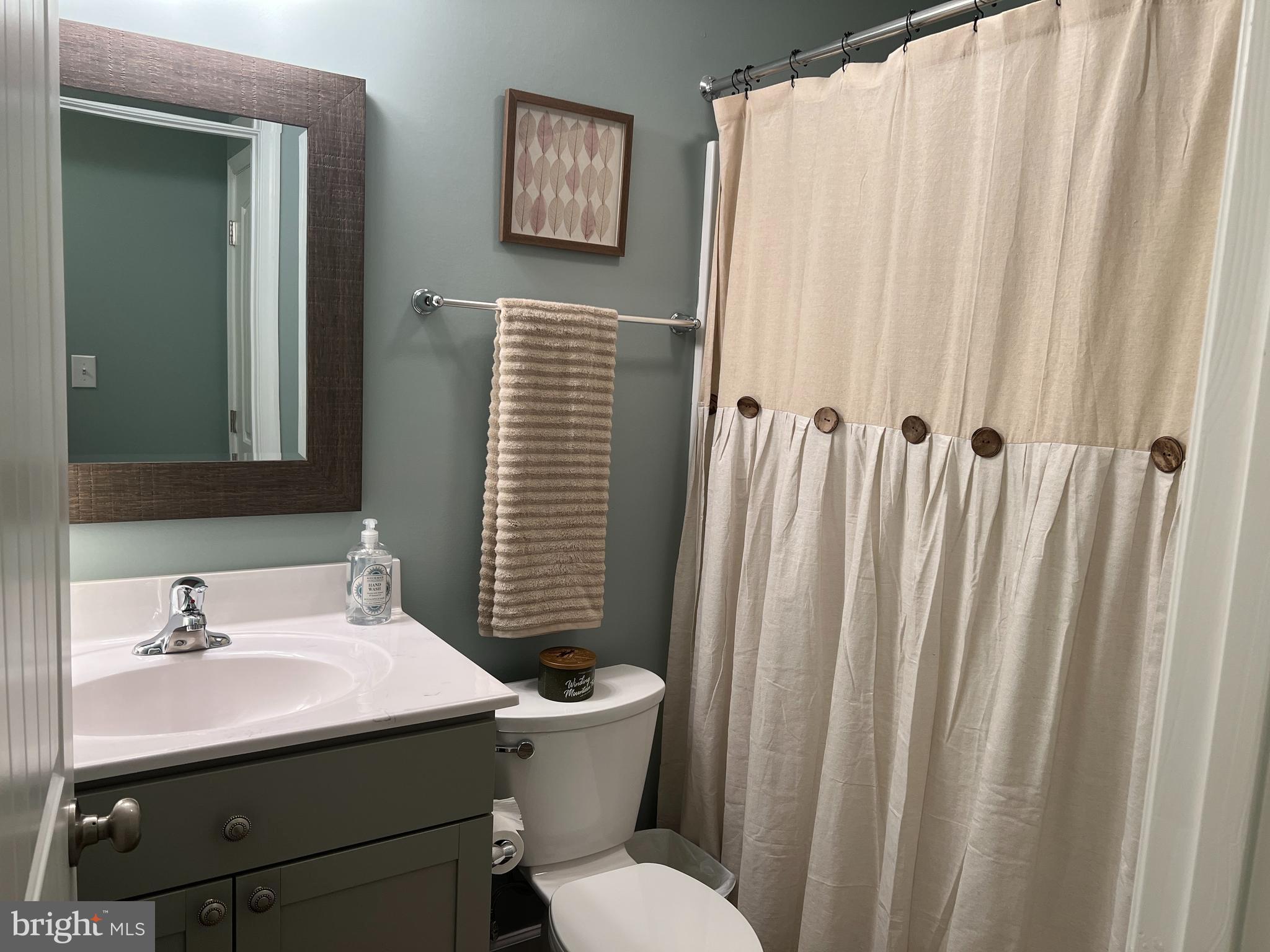 EBB TIDE BEACH - Residential Lease