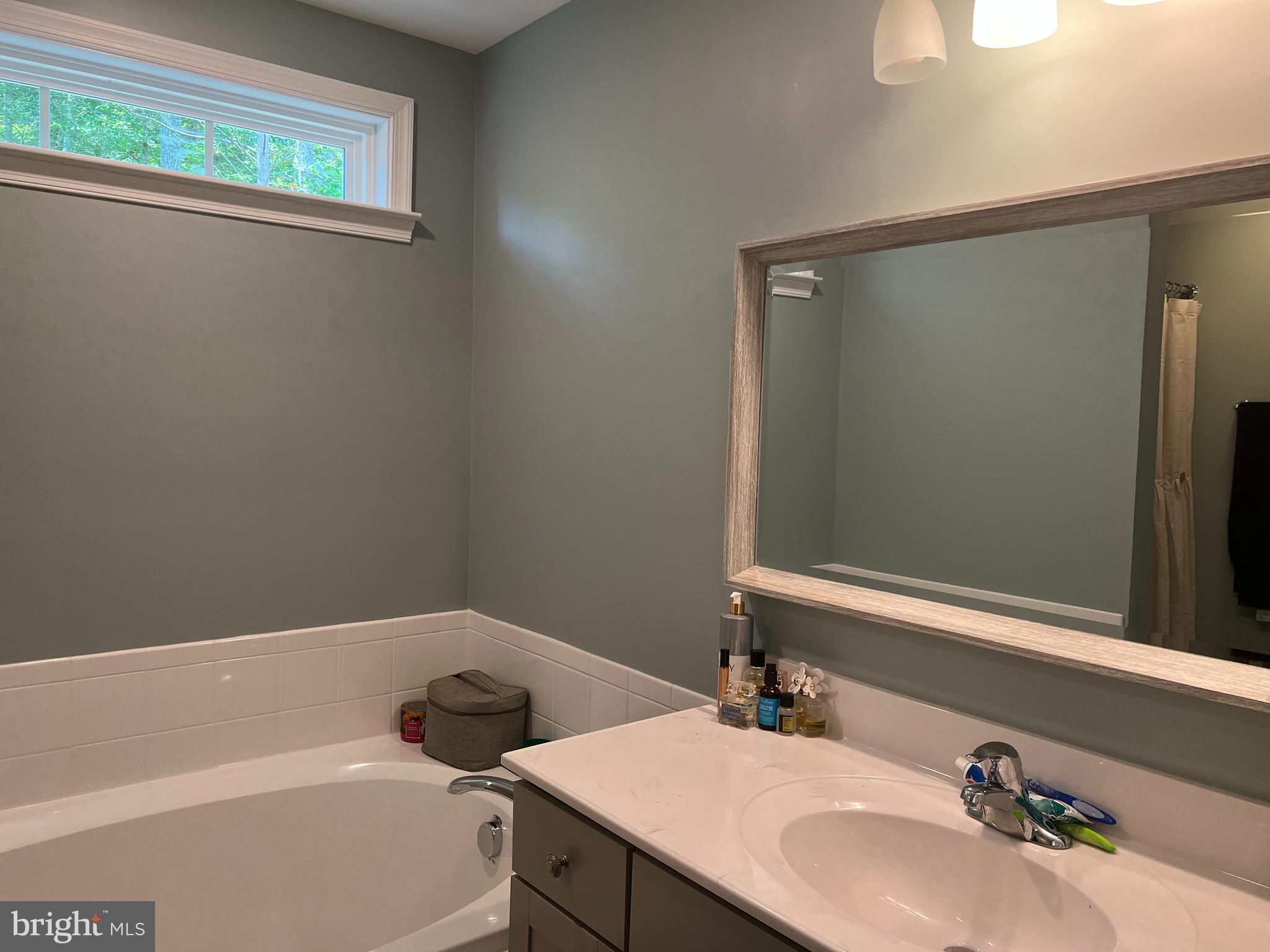 EBB TIDE BEACH - Residential Lease