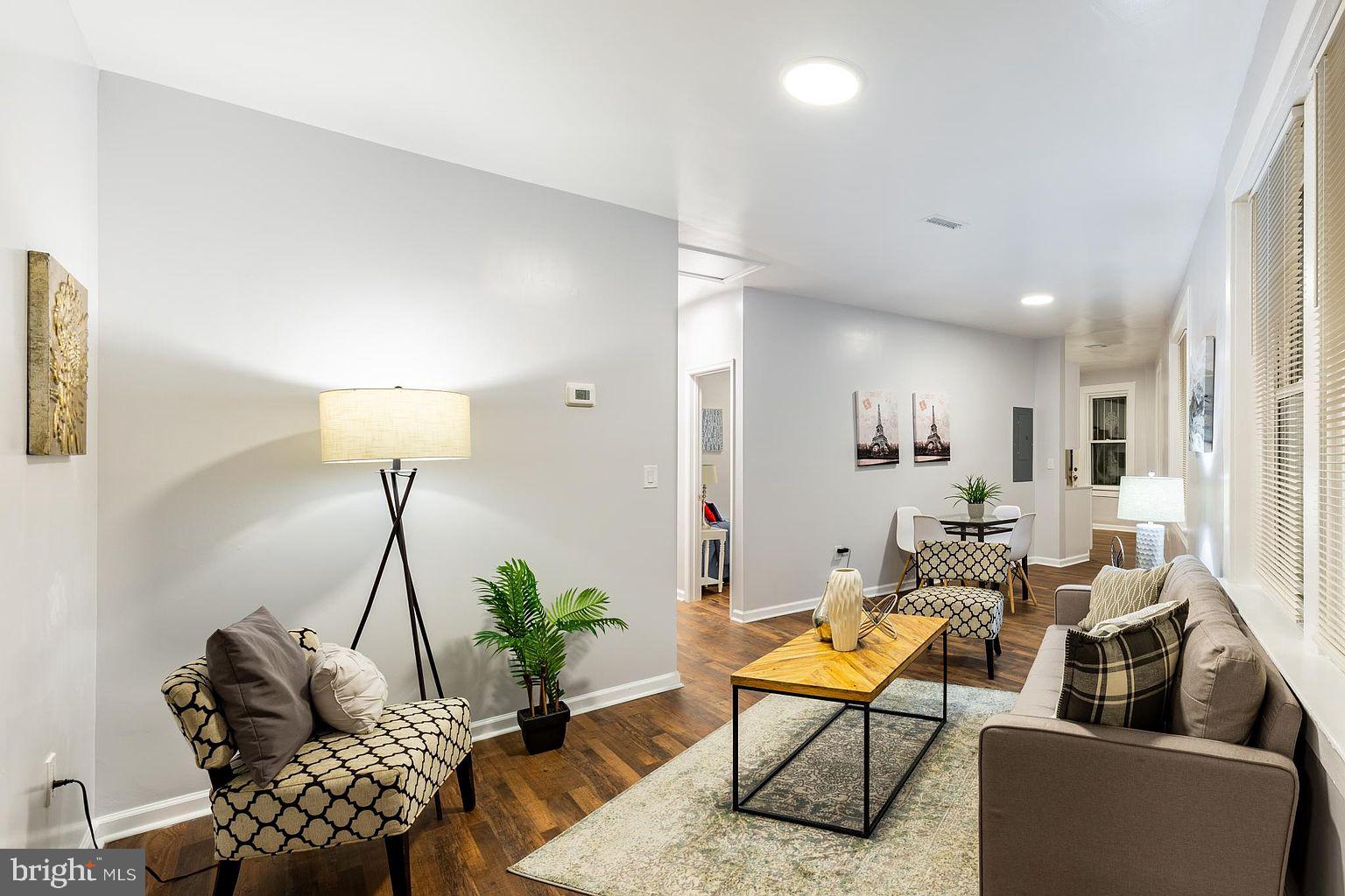 209 15TH STREET NE 1