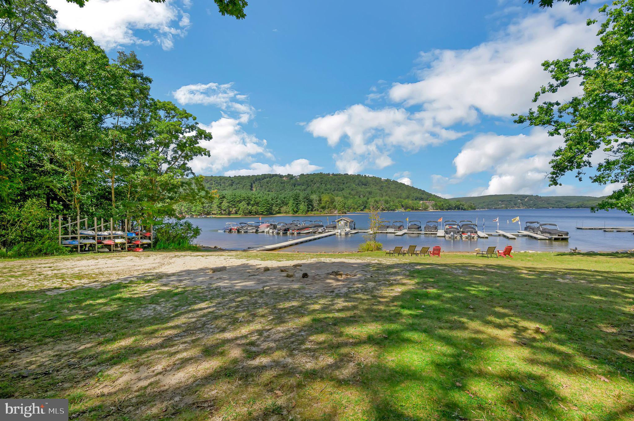 SILVER TREE SUITES - Residential