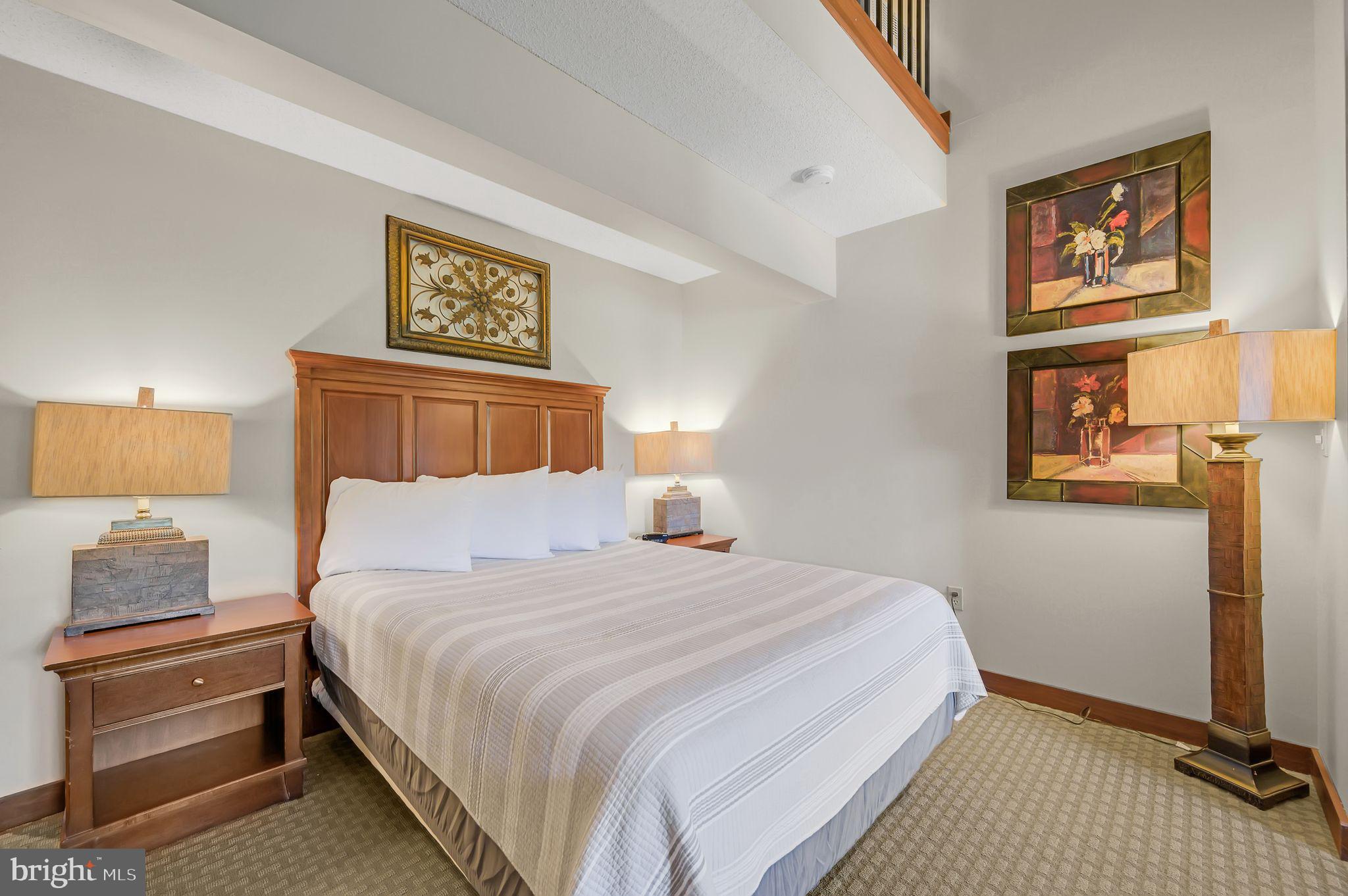 SILVER TREE SUITES - Residential