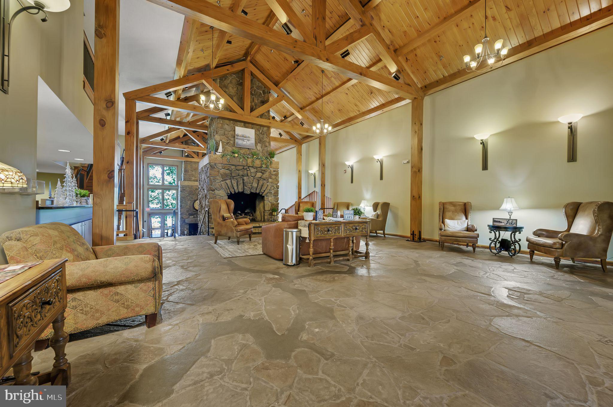 SILVER TREE SUITES - Residential