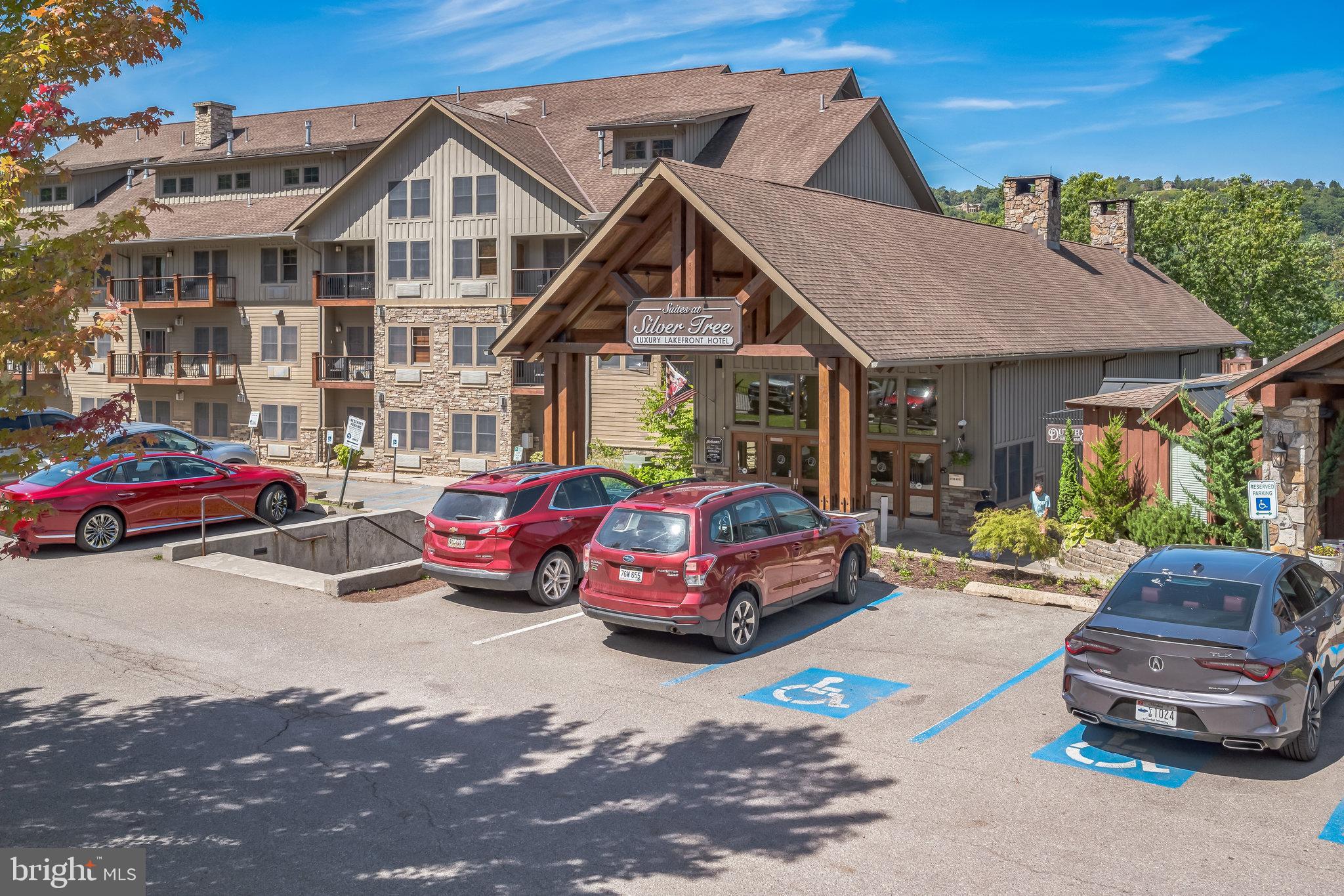 SILVER TREE SUITES - Residential