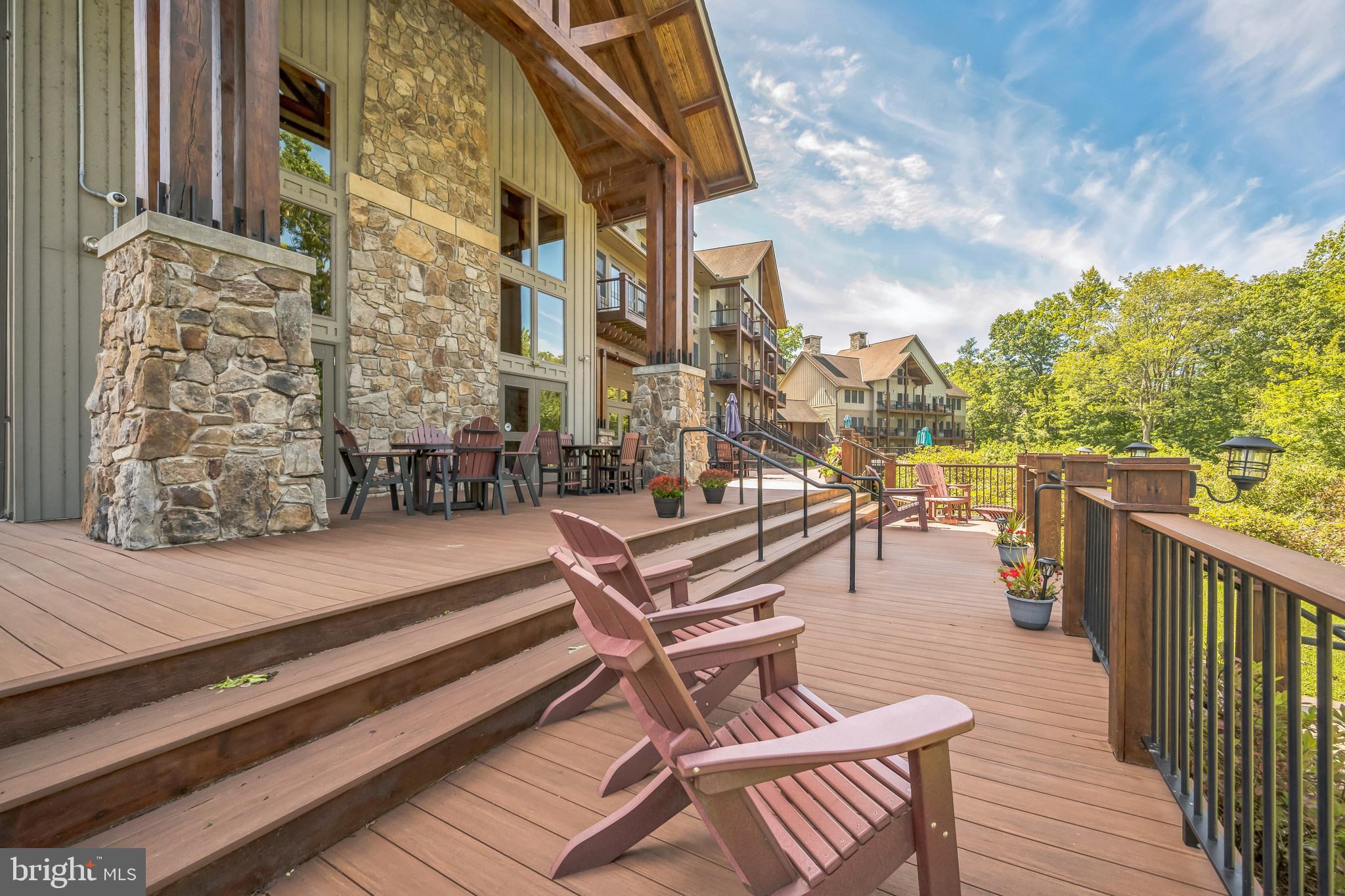 SILVER TREE SUITES - Residential