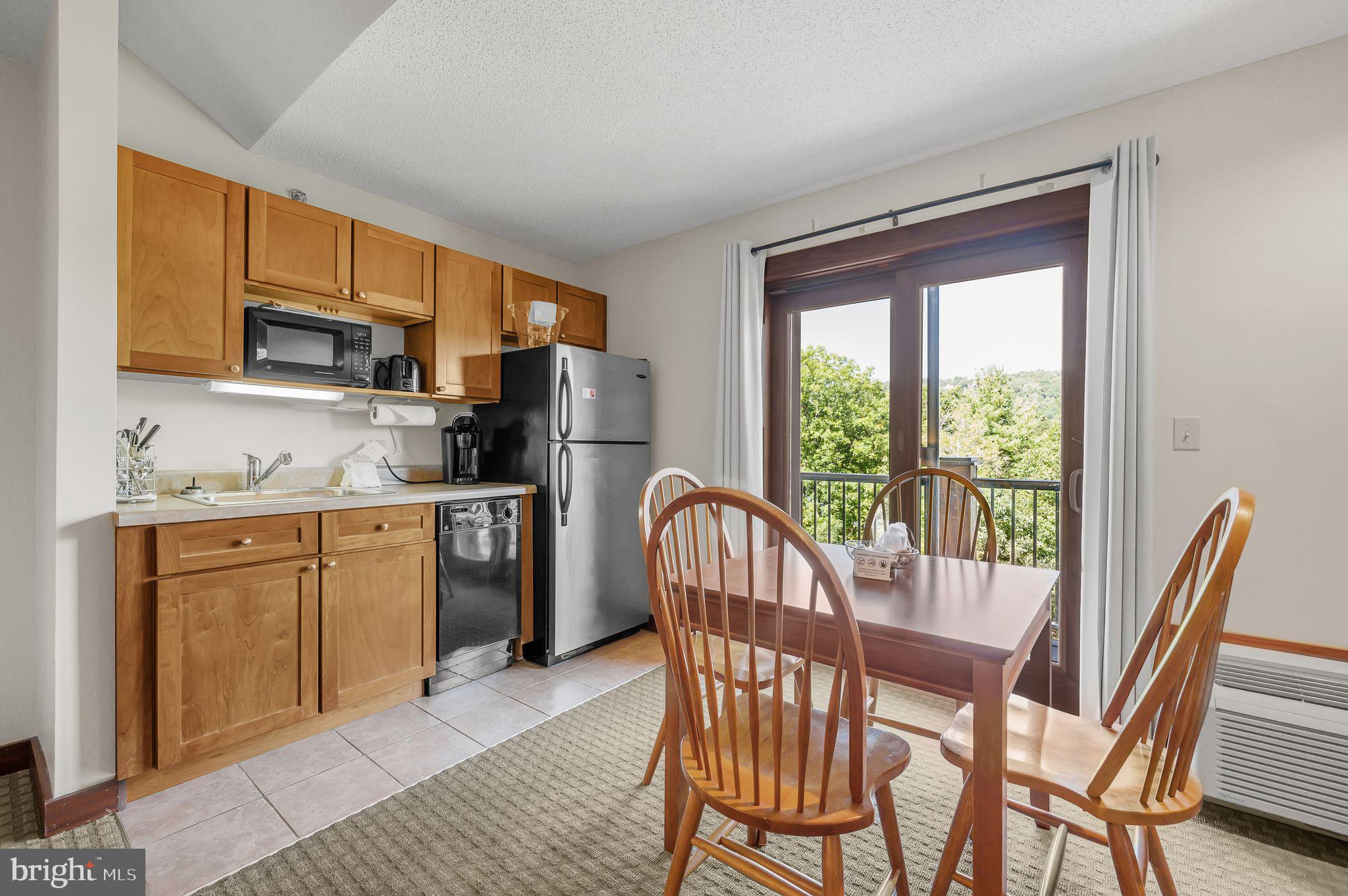 SILVER TREE SUITES - Residential