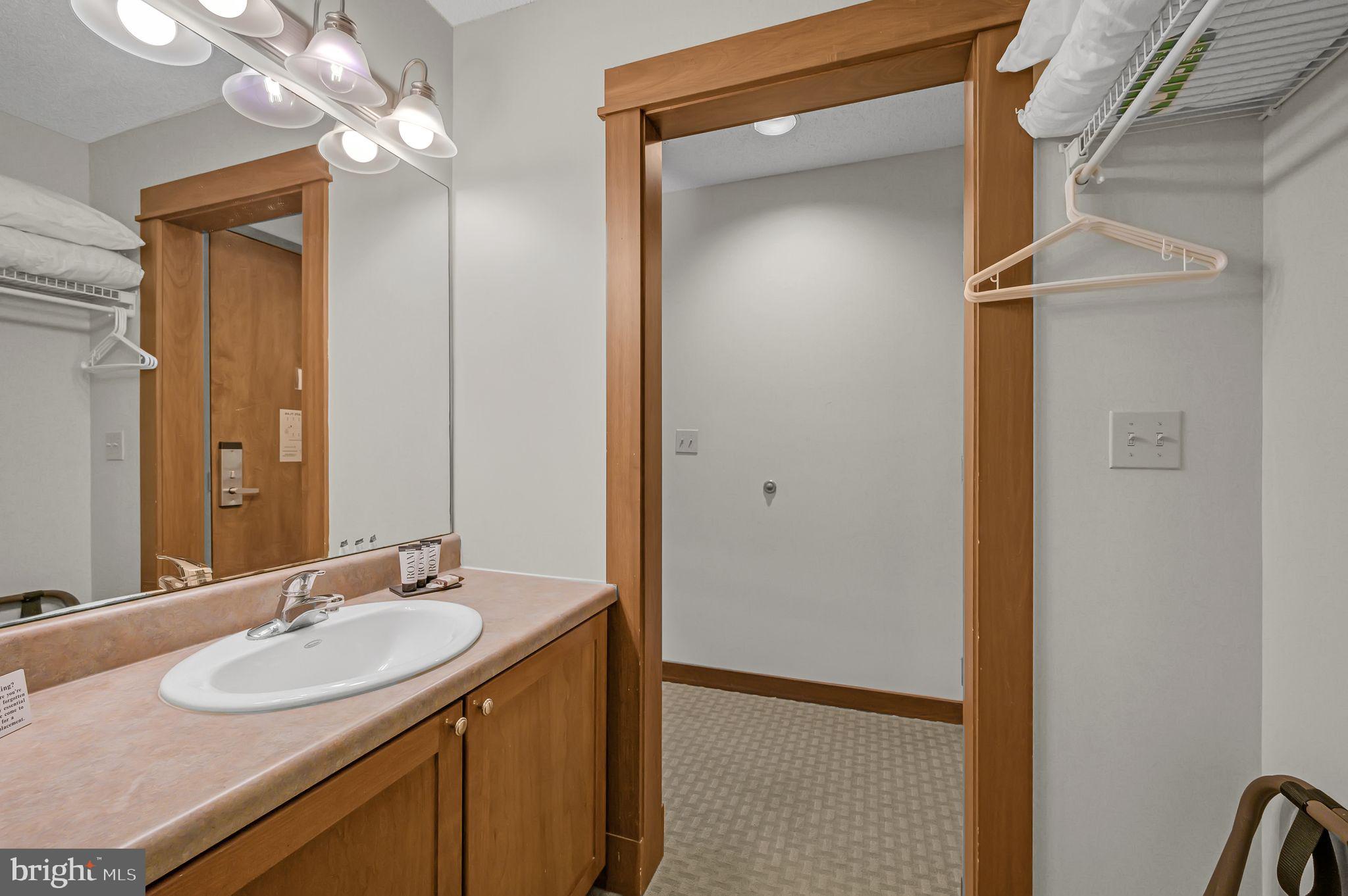 SILVER TREE SUITES - Residential