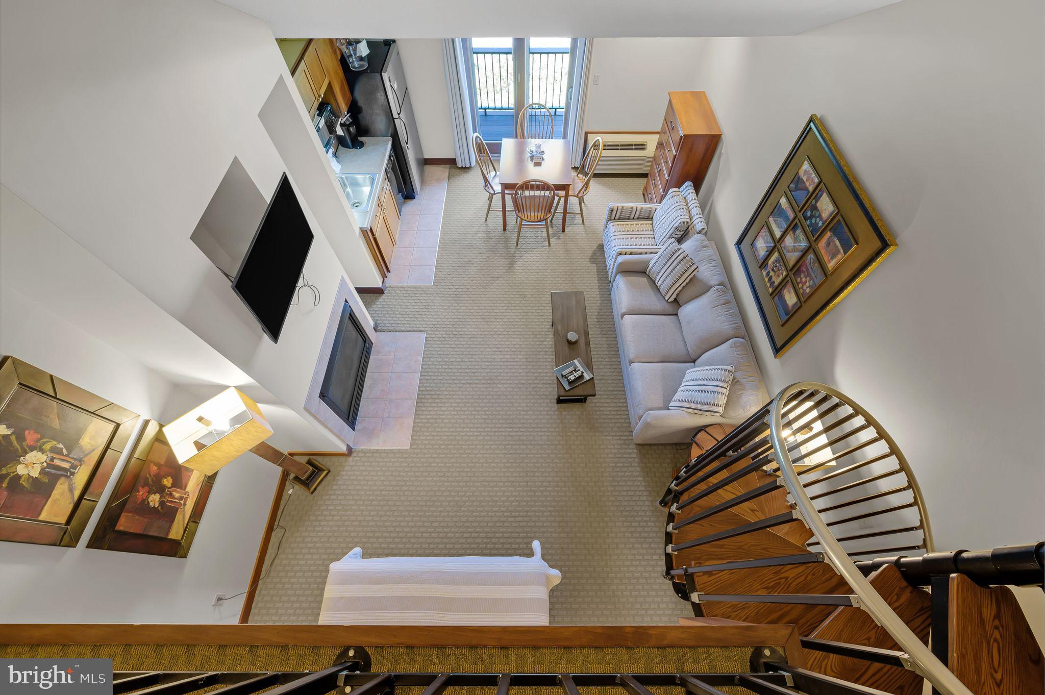 SILVER TREE SUITES - Residential