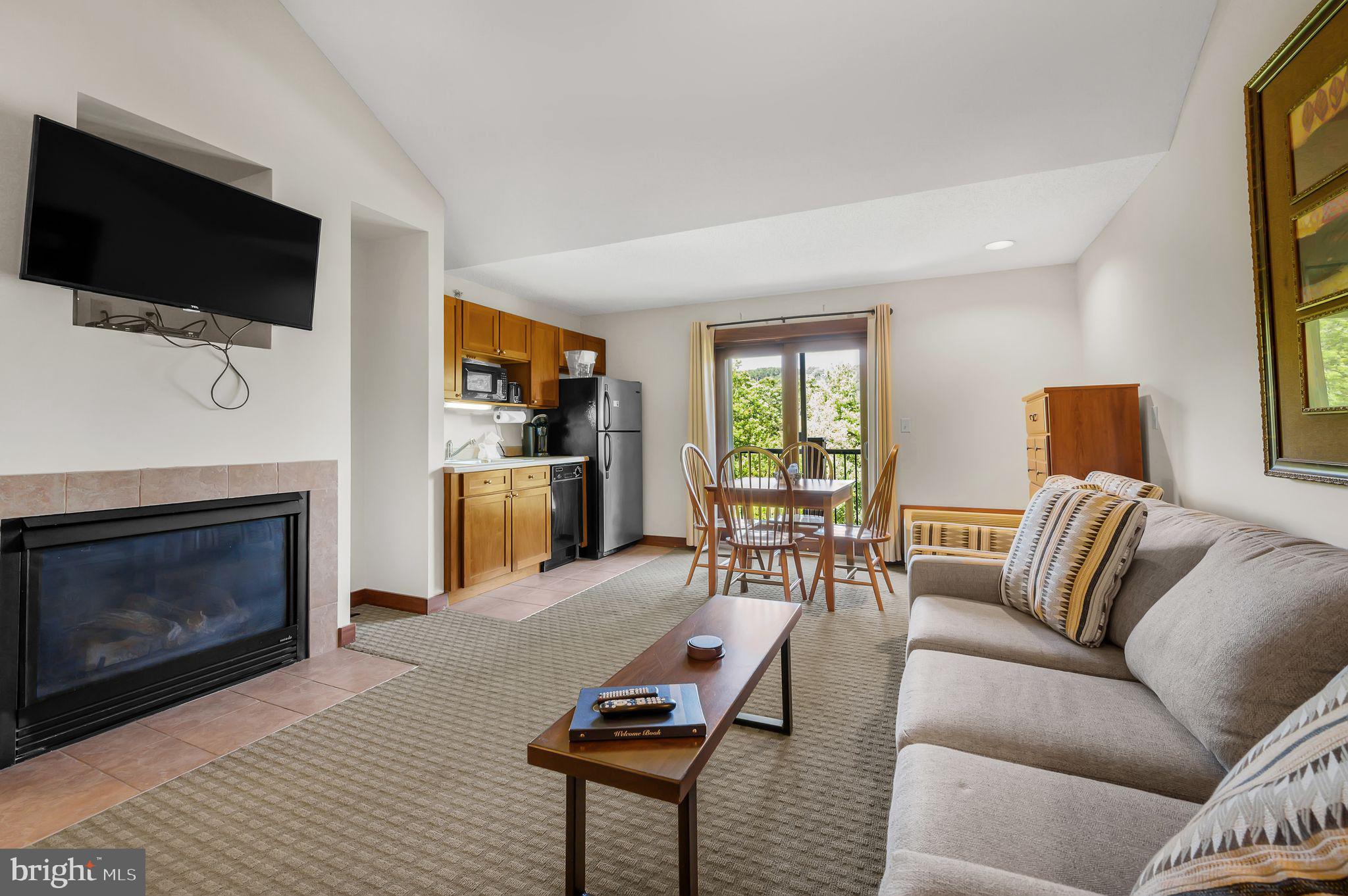 SILVER TREE SUITES - Residential