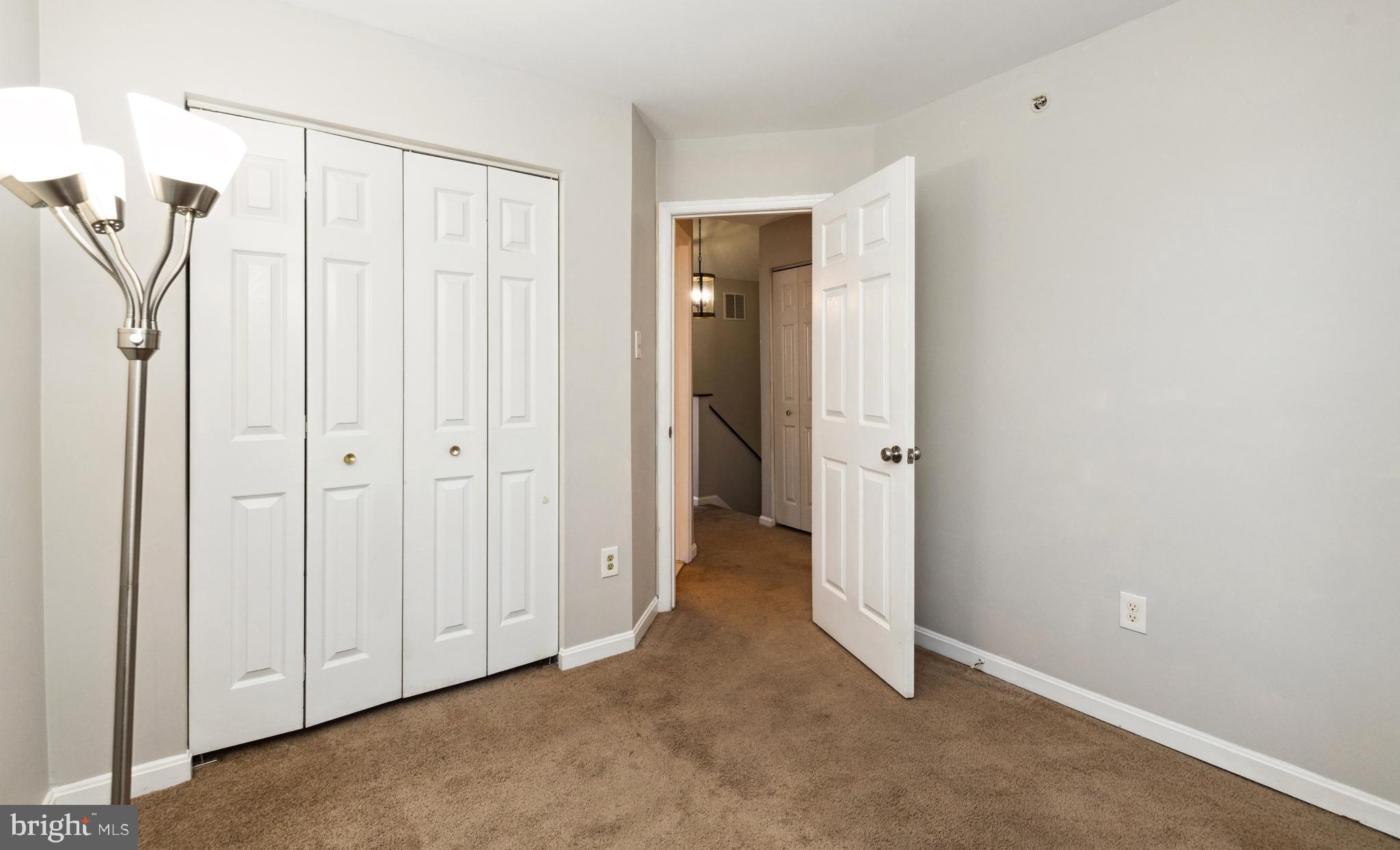 FOX CHASE - Residential