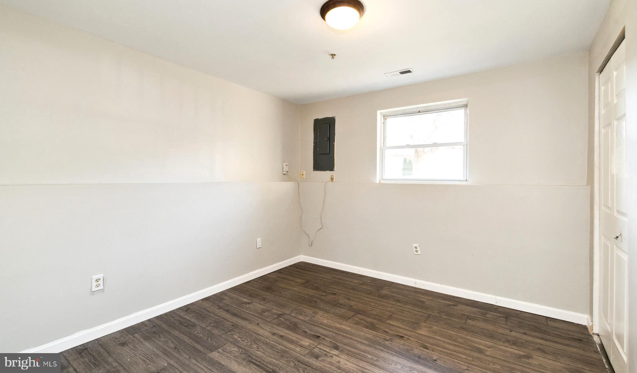 FOX CHASE - Residential