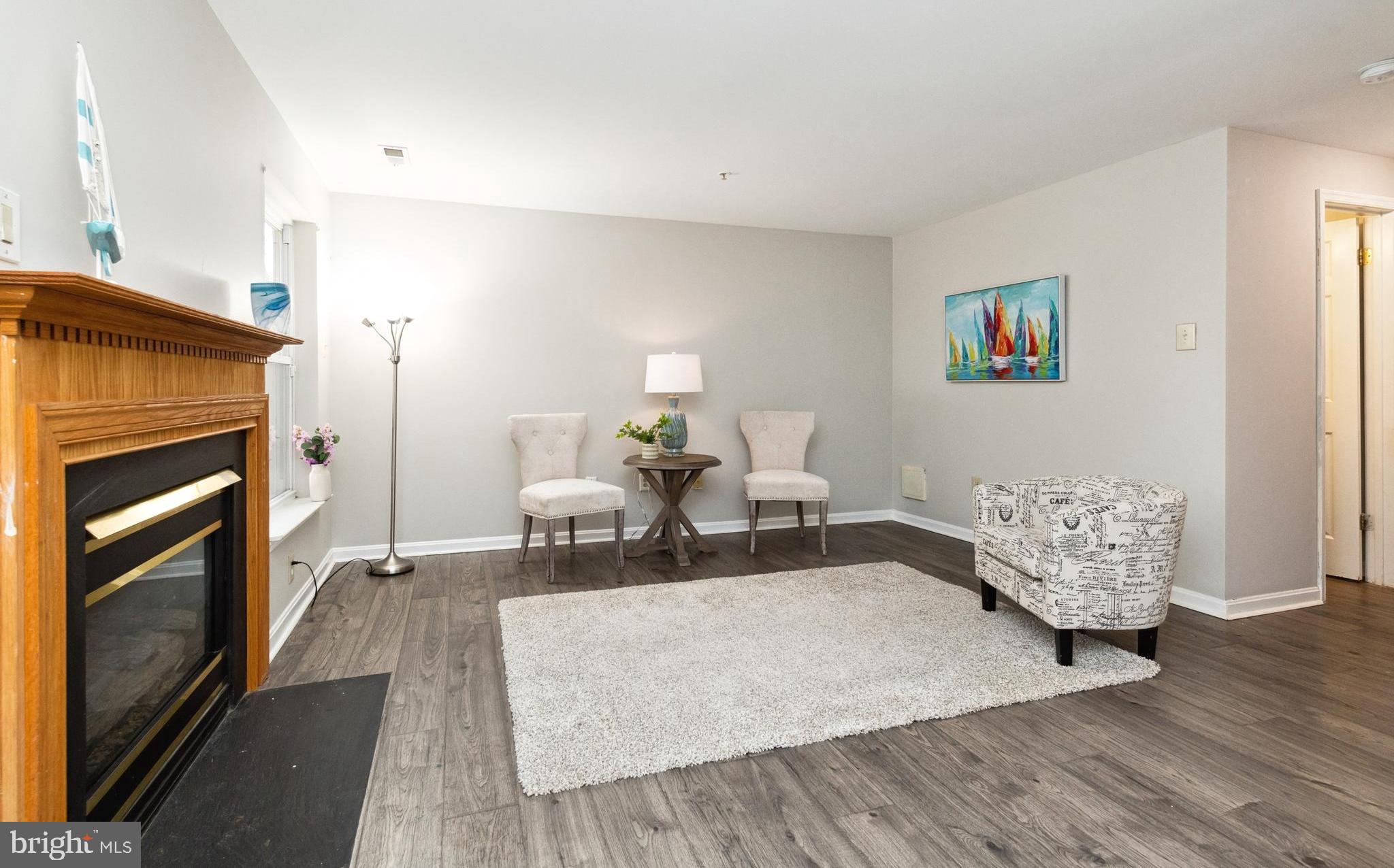 FOX CHASE - Residential