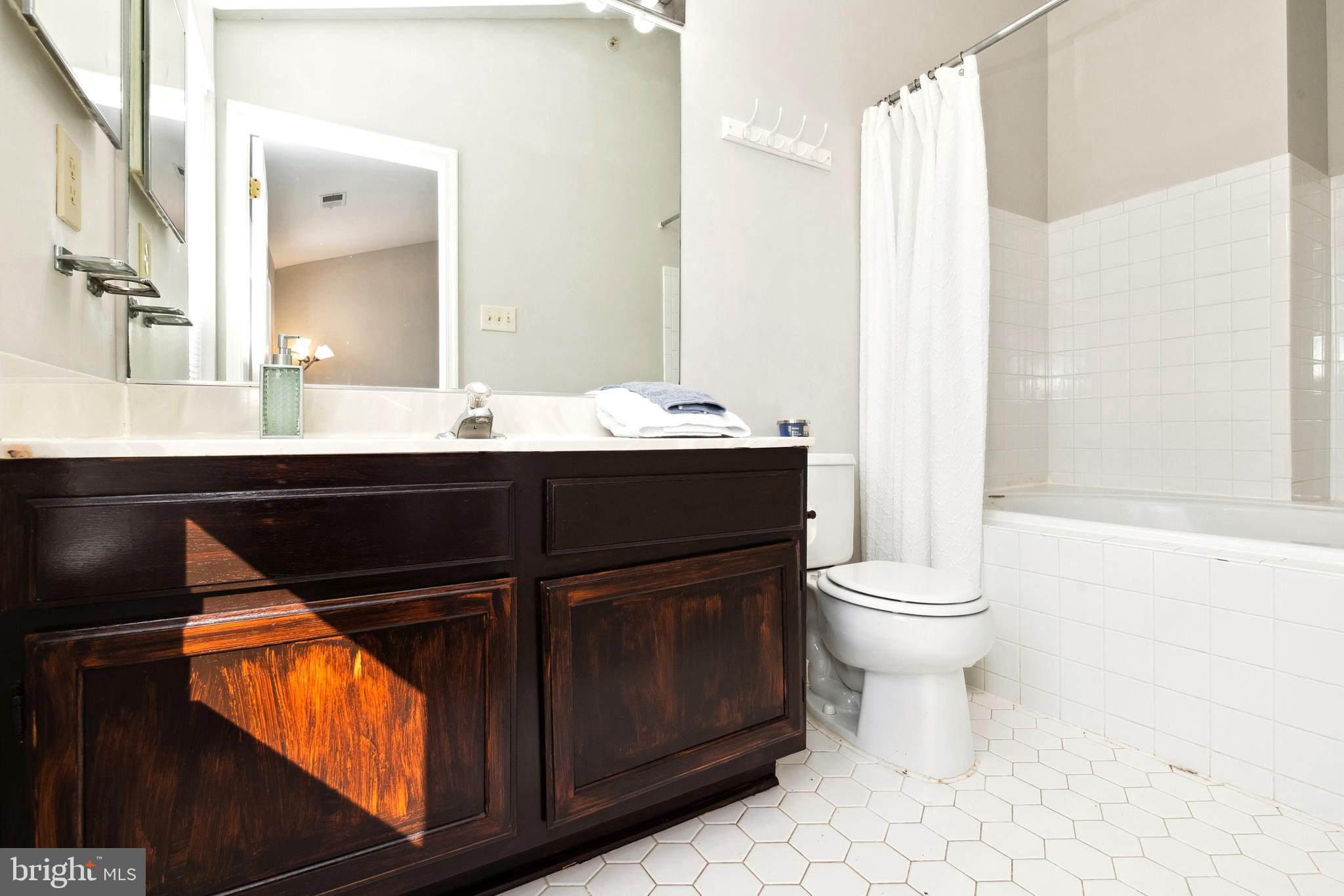 FOX CHASE - Residential