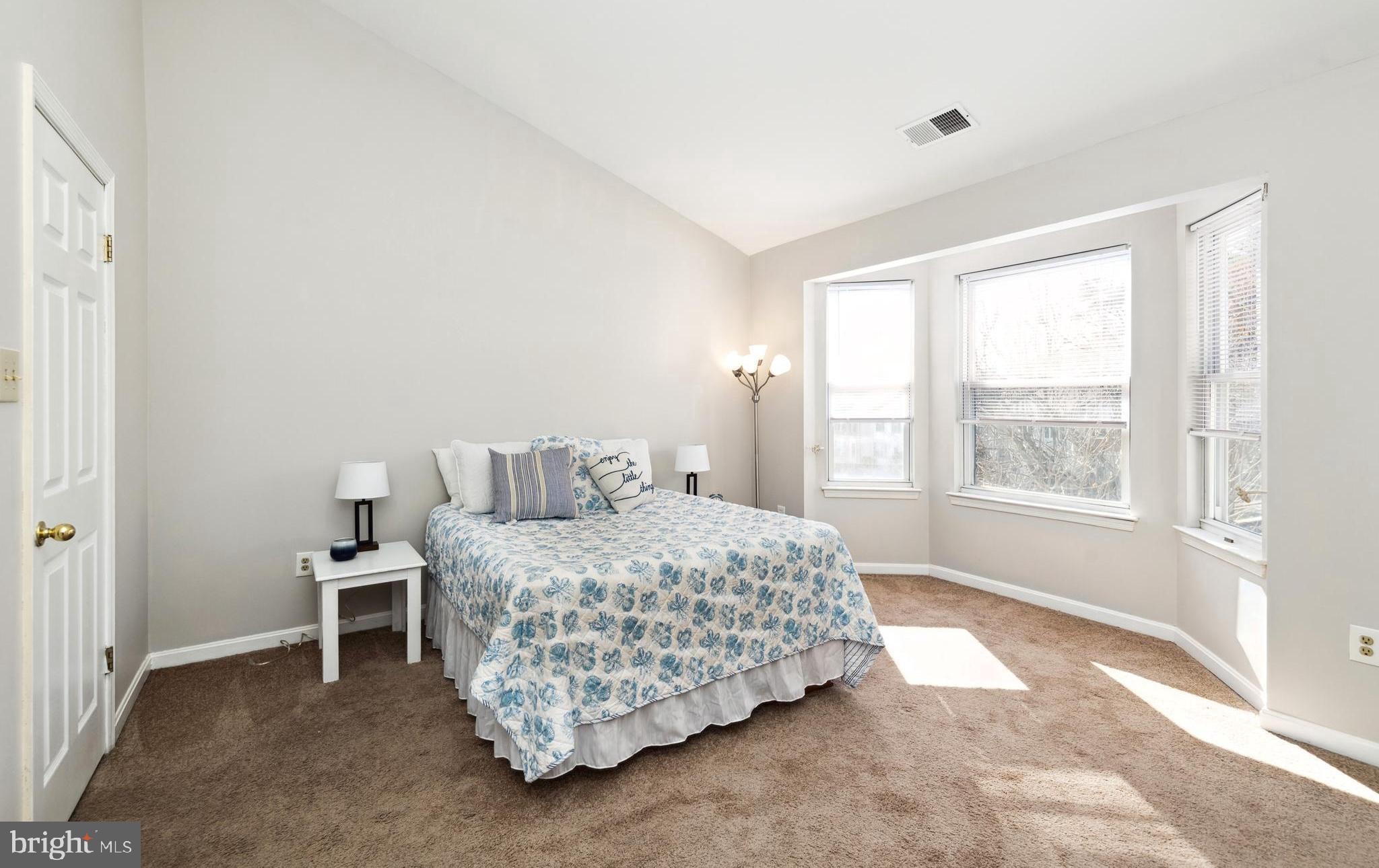 FOX CHASE - Residential