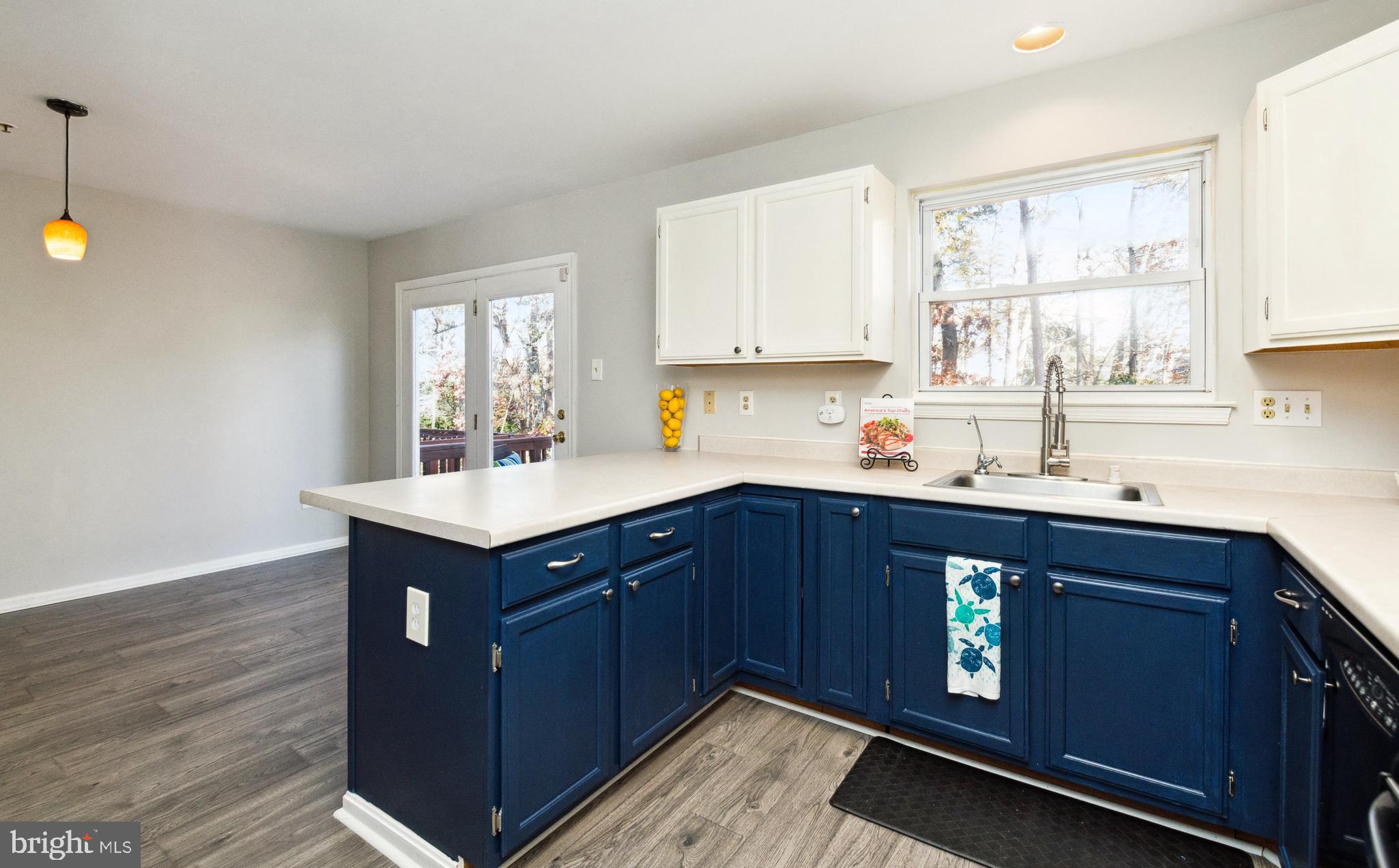 FOX CHASE - Residential