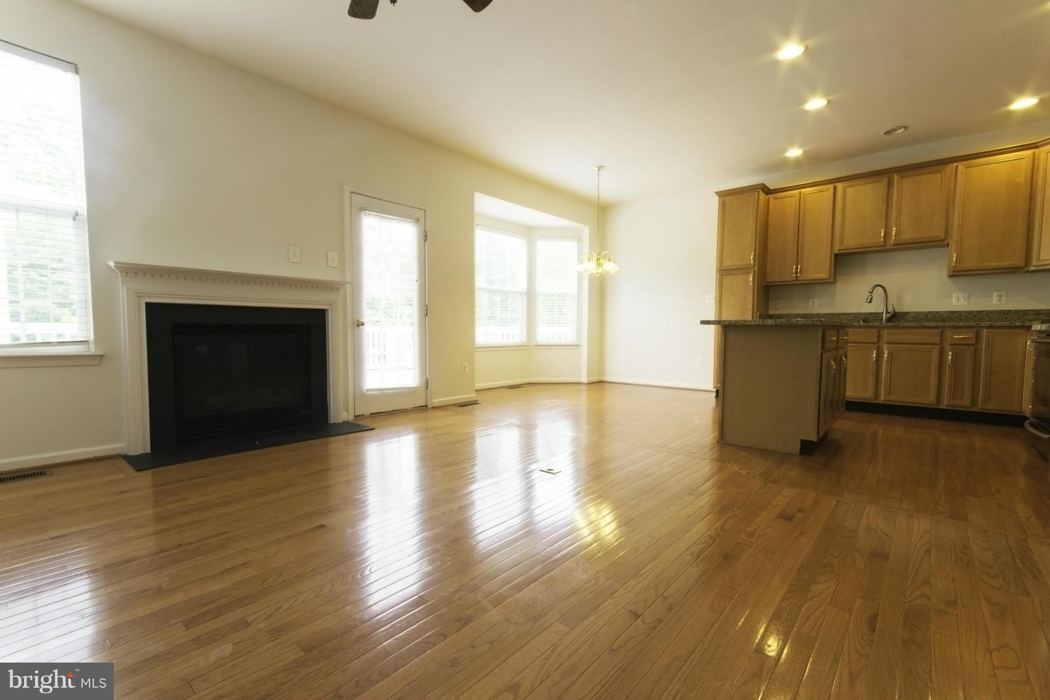 BELMONT LAND BAY - Residential Lease