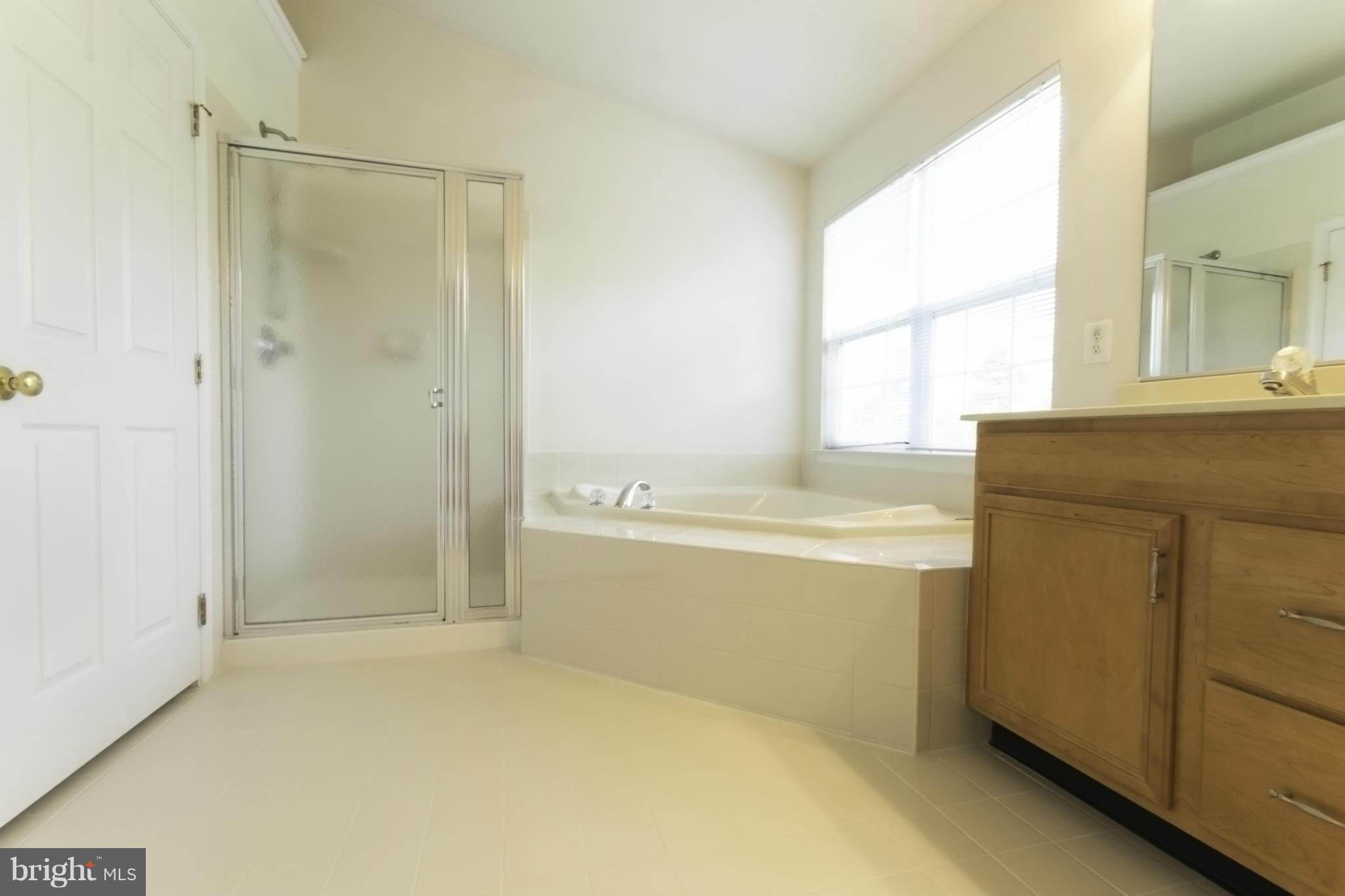 BELMONT LAND BAY - Residential Lease