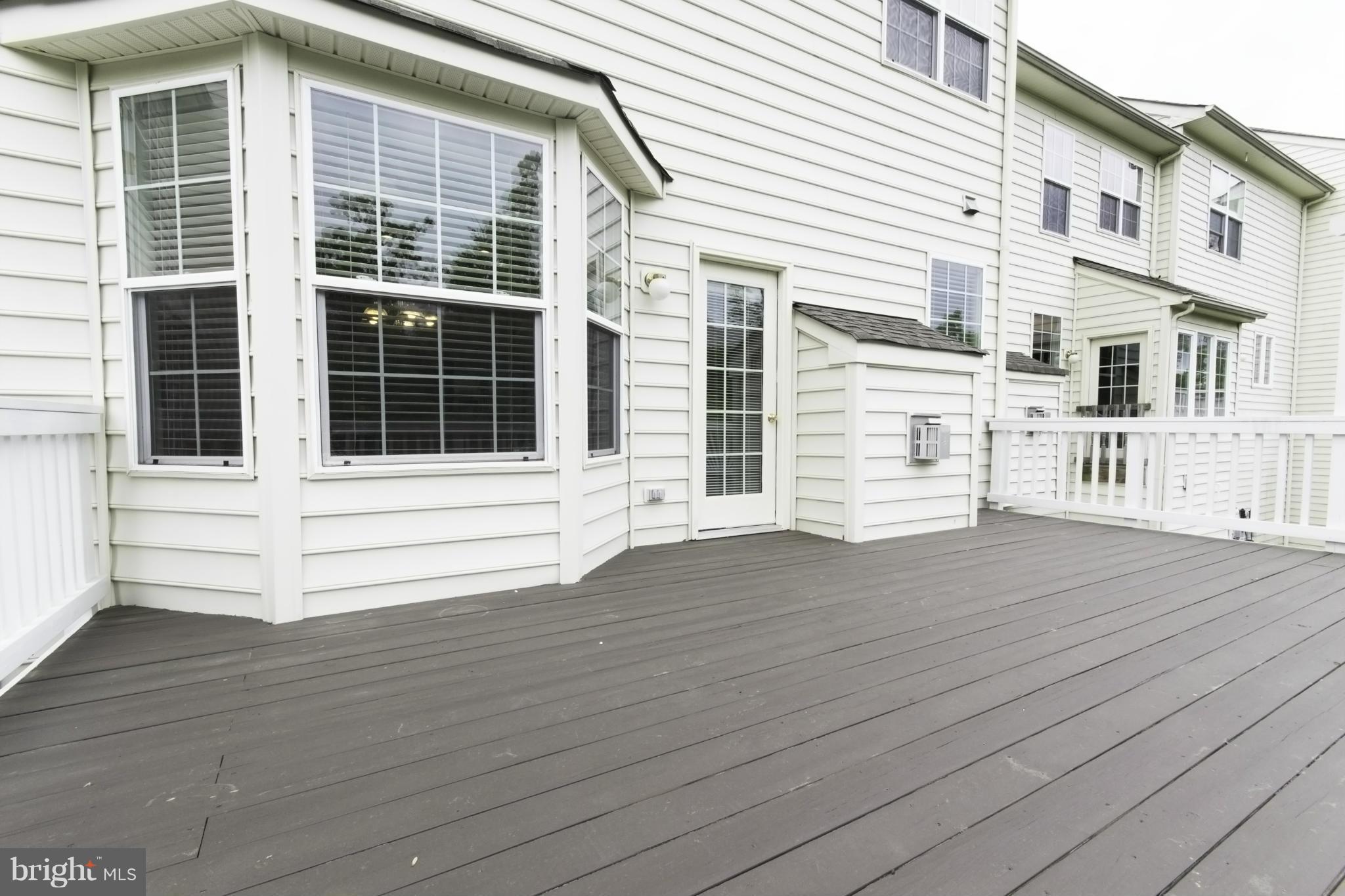 BELMONT LAND BAY - Residential Lease