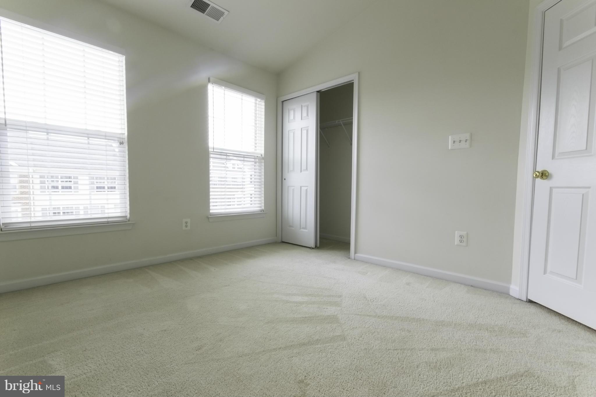 BELMONT LAND BAY - Residential Lease