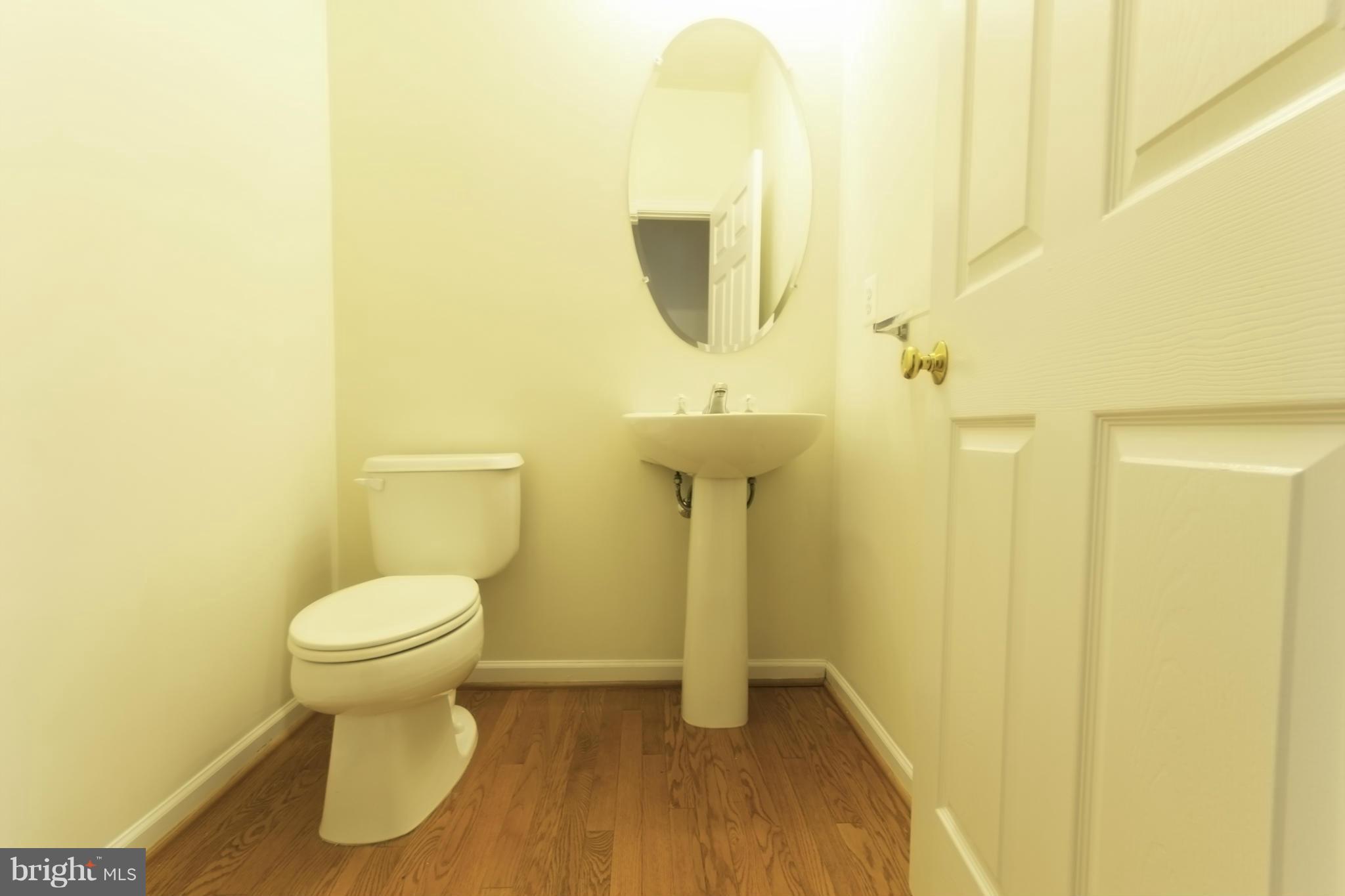 BELMONT LAND BAY - Residential Lease