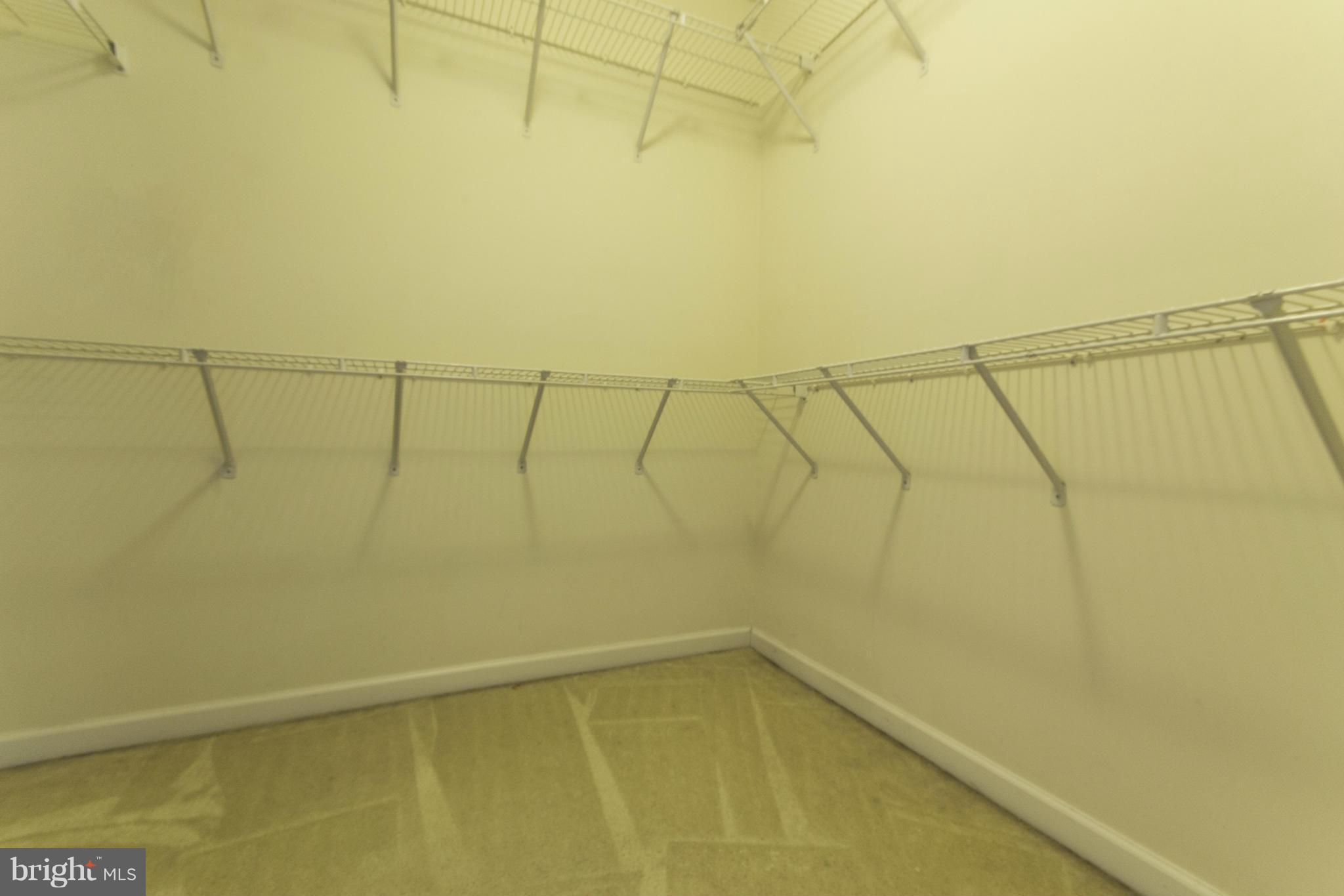 BELMONT LAND BAY - Residential Lease