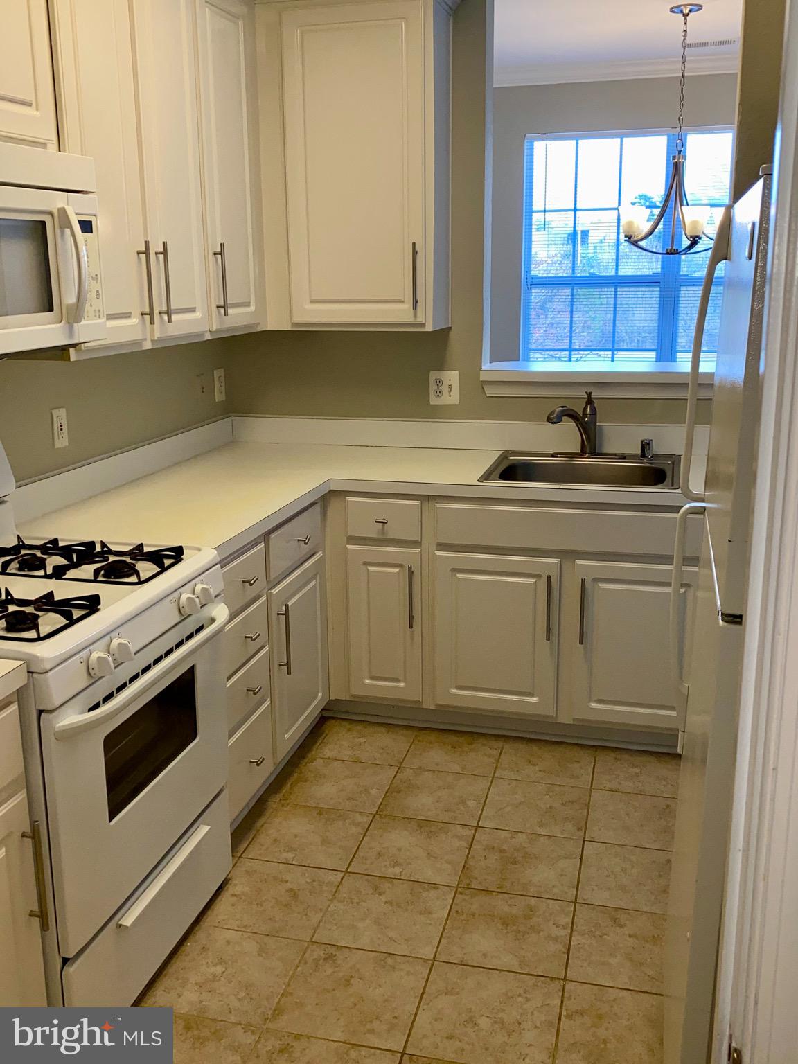 FOX MILL STATION - Residential Lease