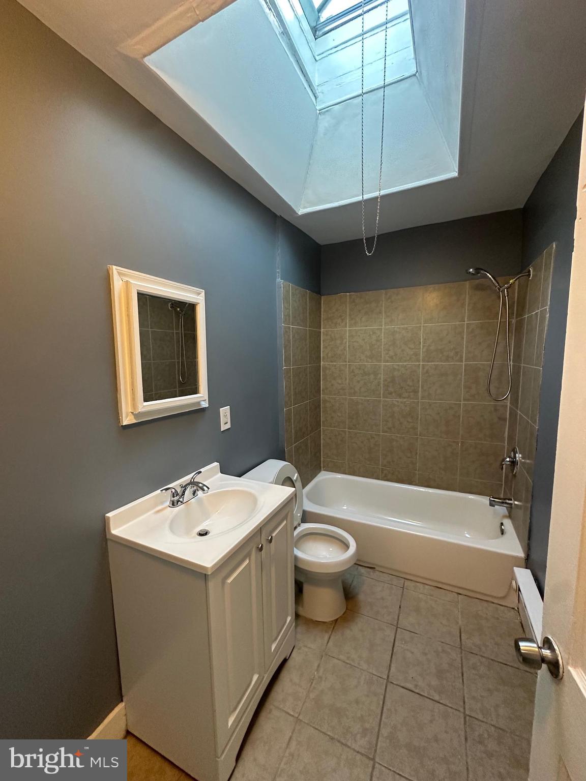 ELMWOOD PARK - Residential