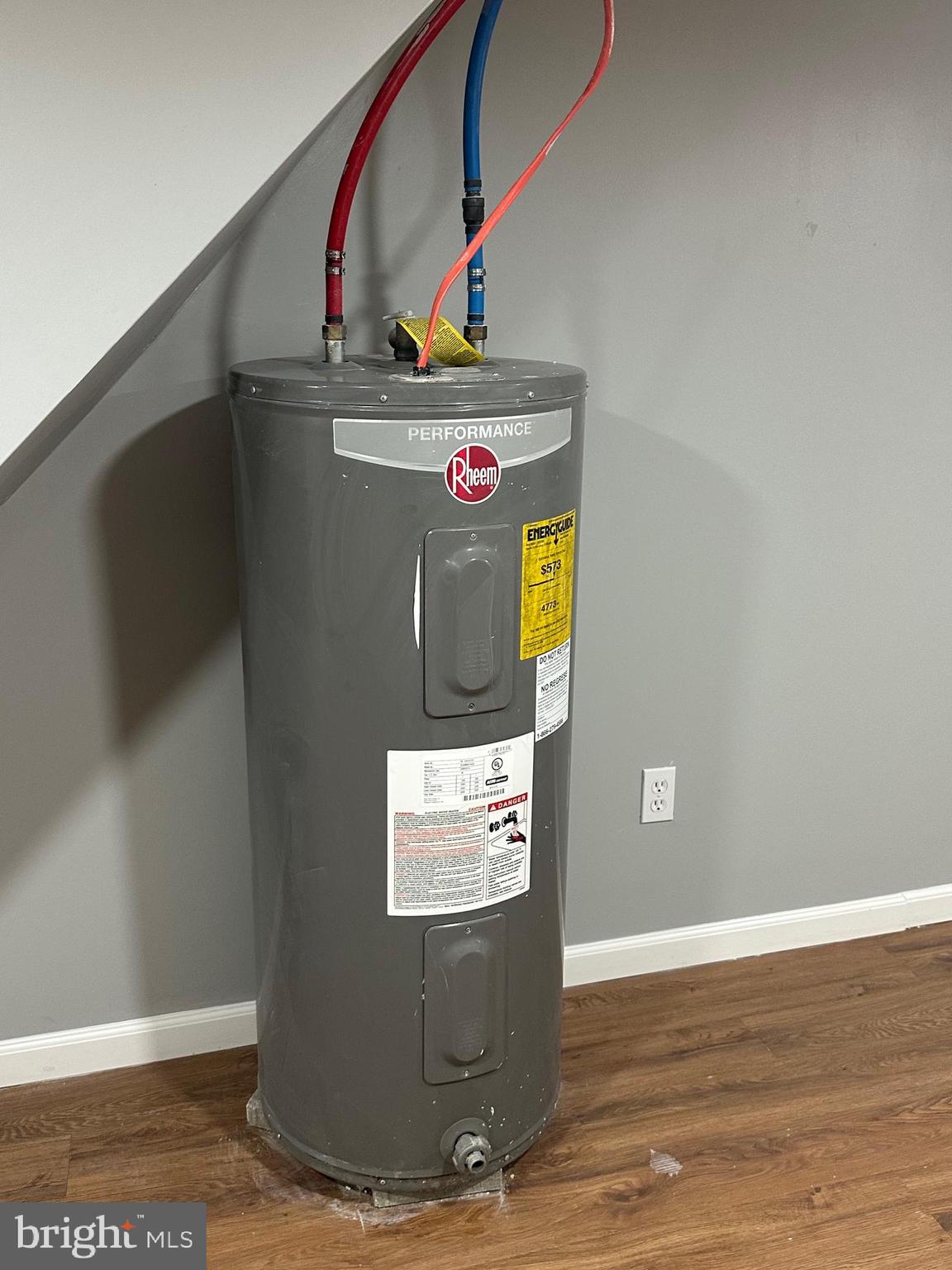 ELMWOOD PARK - Residential