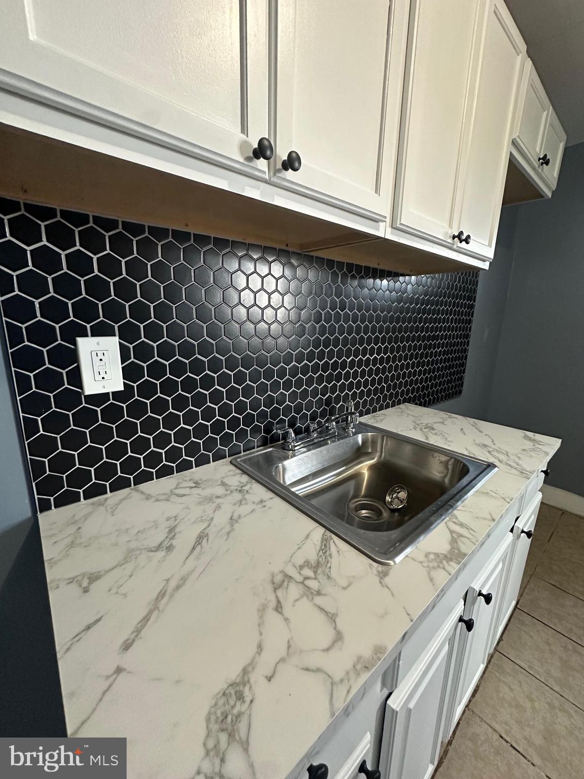 ELMWOOD PARK - Residential