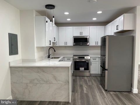 Condo For Sale - 3811 Swann Road #202<br/> SUITLAND, MD 20746