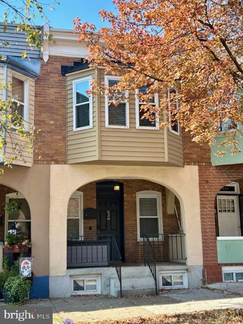 Recently renovated 3BR/2BA townhouse in the heart of Greektown with a huge parking pad!! Enter into this beauty with hardwood floors throughout, granite counters, stainless steel appliances, large basement rec room and spa-like bath. Conveniently located to I95, minutes to Canton Square, restaurants, shopping, grocery store. All Peace of Mind Property Management residents are enrolled in the Resident Benefits Package (RBP) for $60.95/month which includes liability insurance, credit building to help boost the resident's credit score with timely rent payments, up to $1M Identity Theft Protection, HVAC air filter delivery (for applicable properties), our best-in-class resident rewards program, on-demand pest control, and much more! More details upon application.