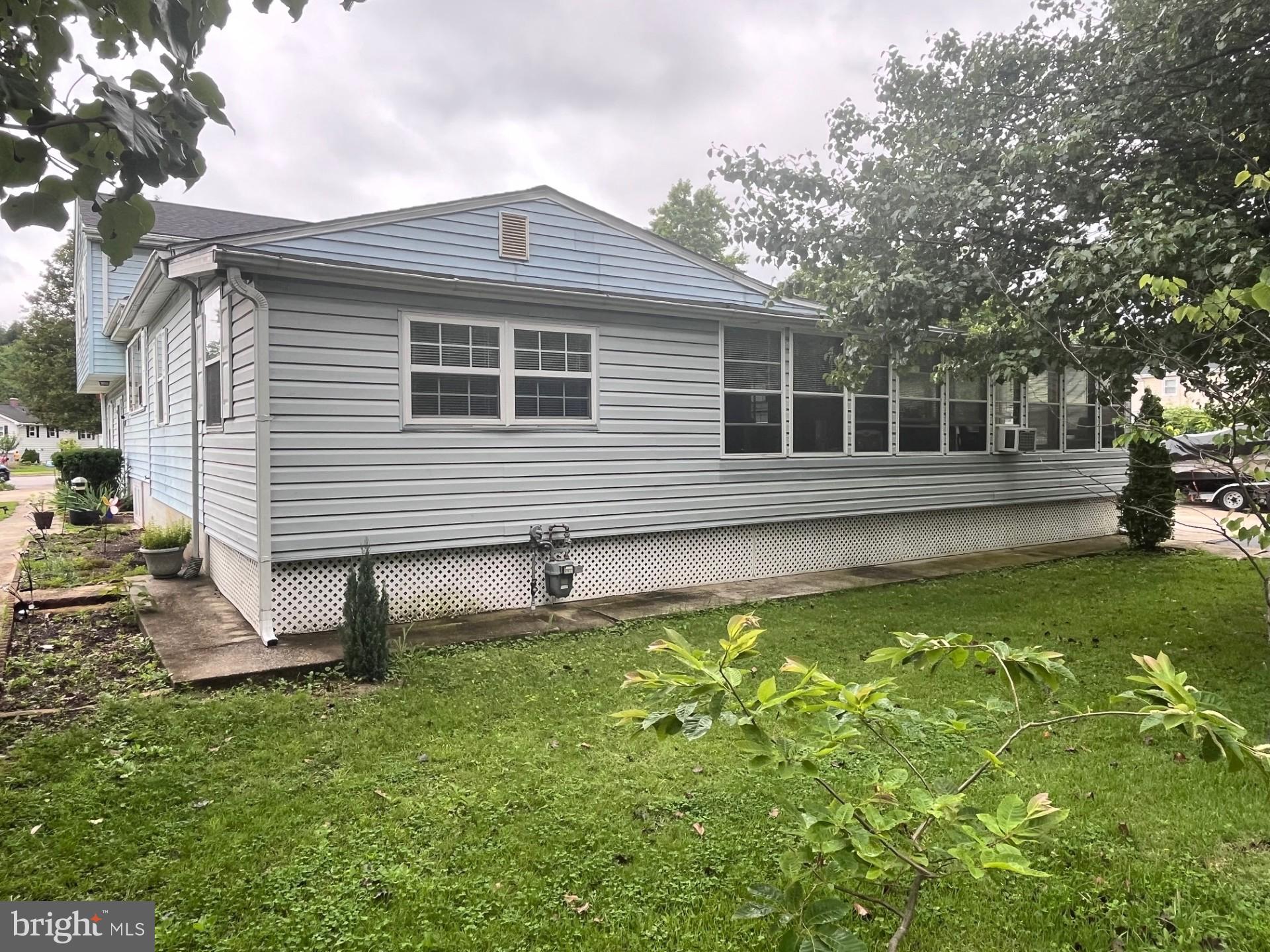 399 HILLTOP LANE