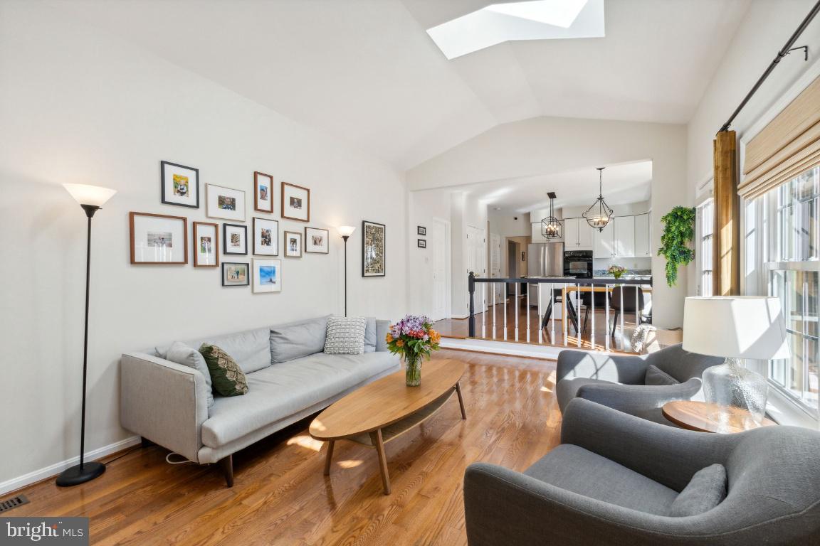 BRITTANY - Residential