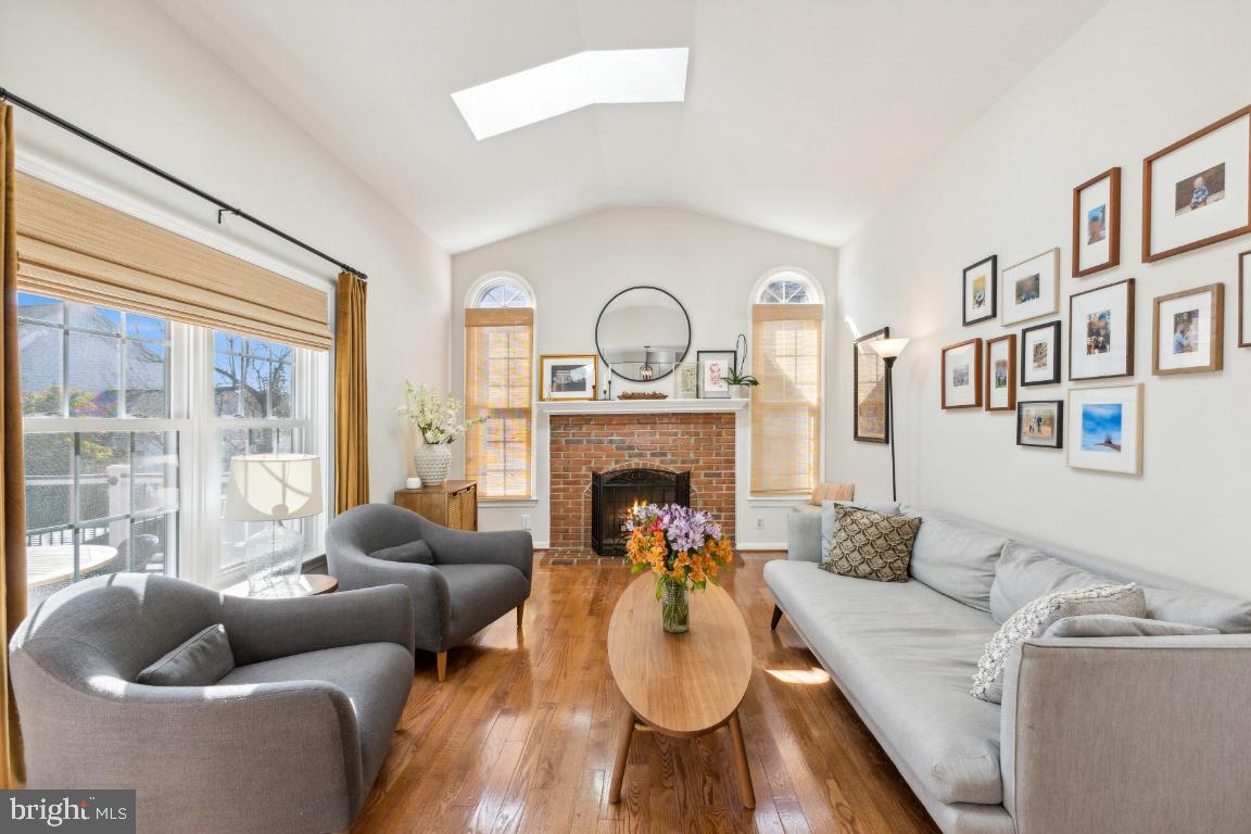 BRITTANY - Residential