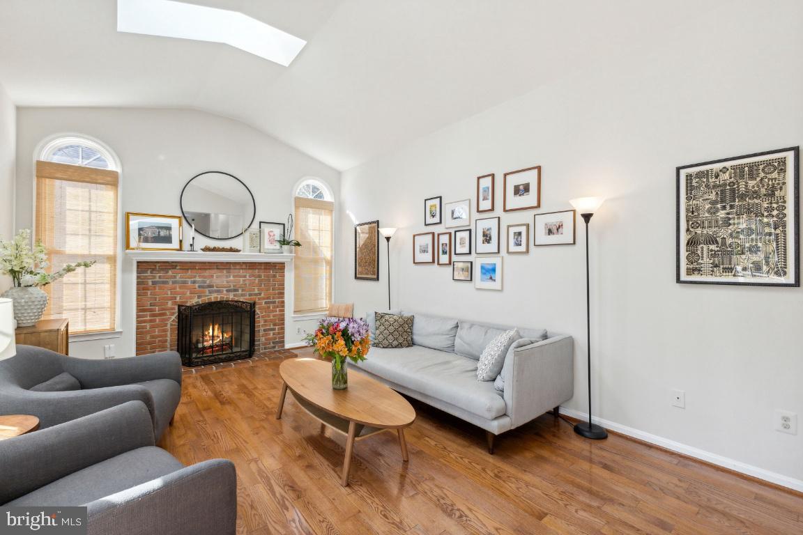 BRITTANY - Residential