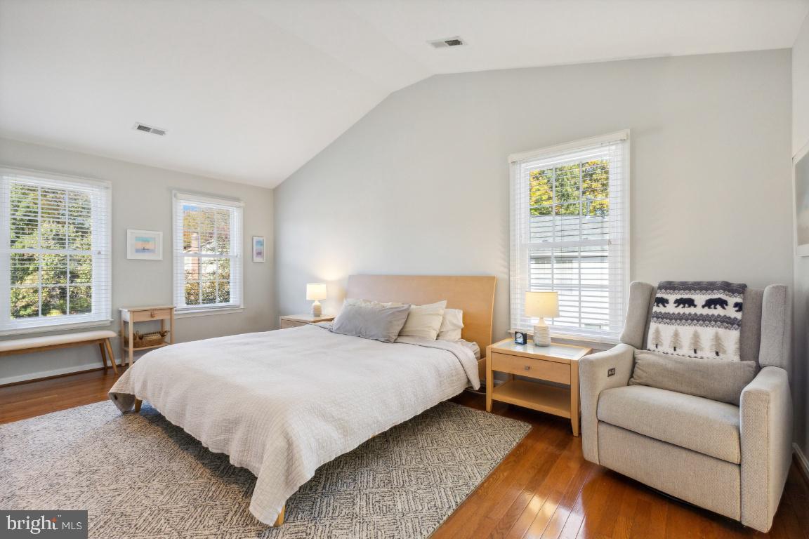 BRITTANY - Residential