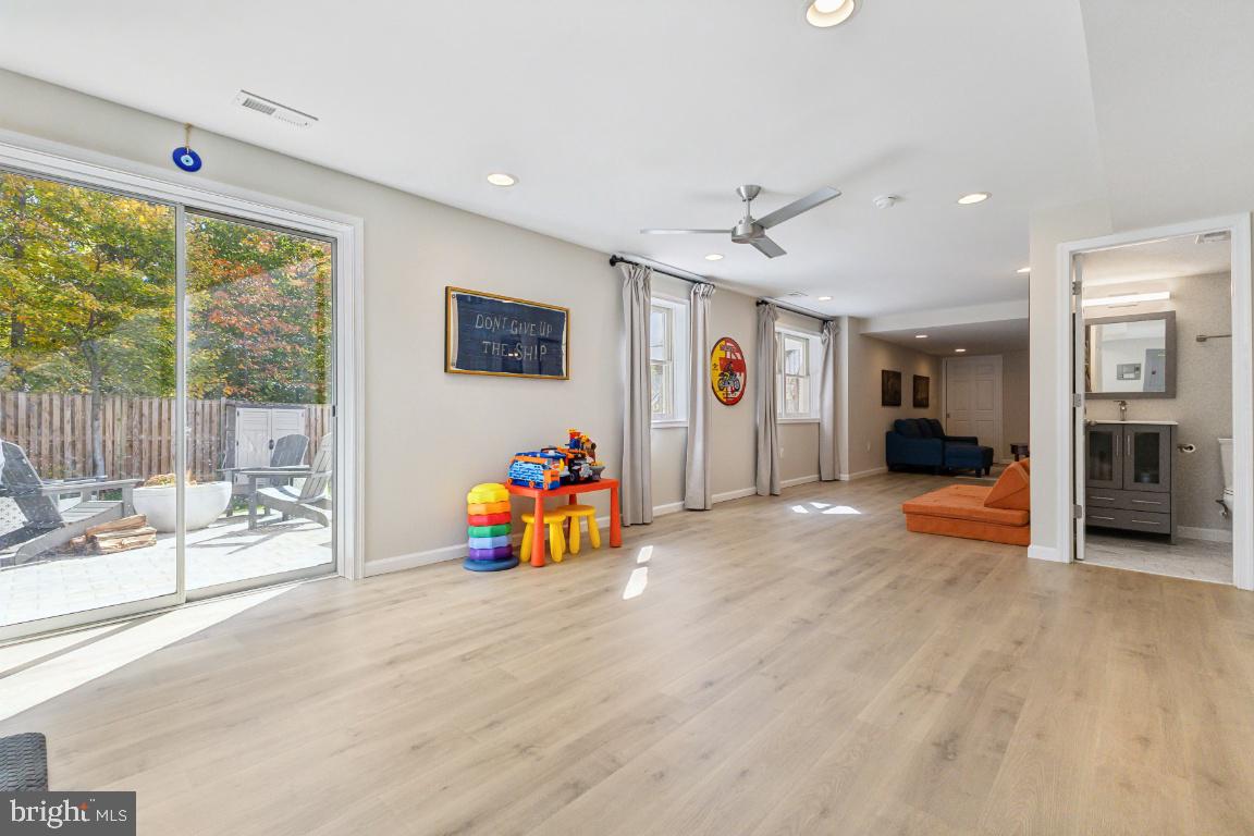 BRITTANY - Residential