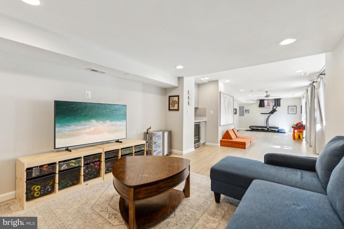 BRITTANY - Residential