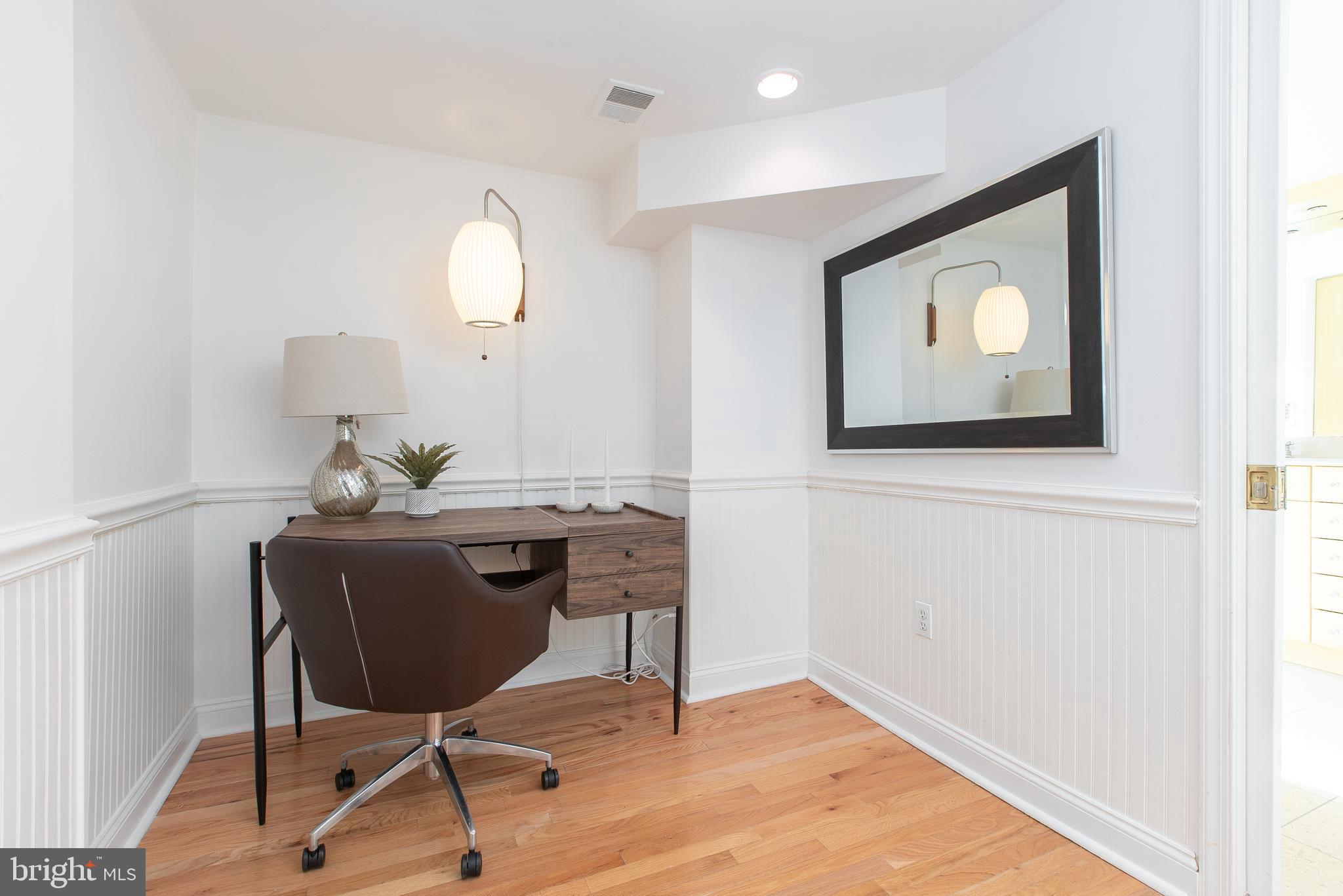 SOCIETY HILL - Residential