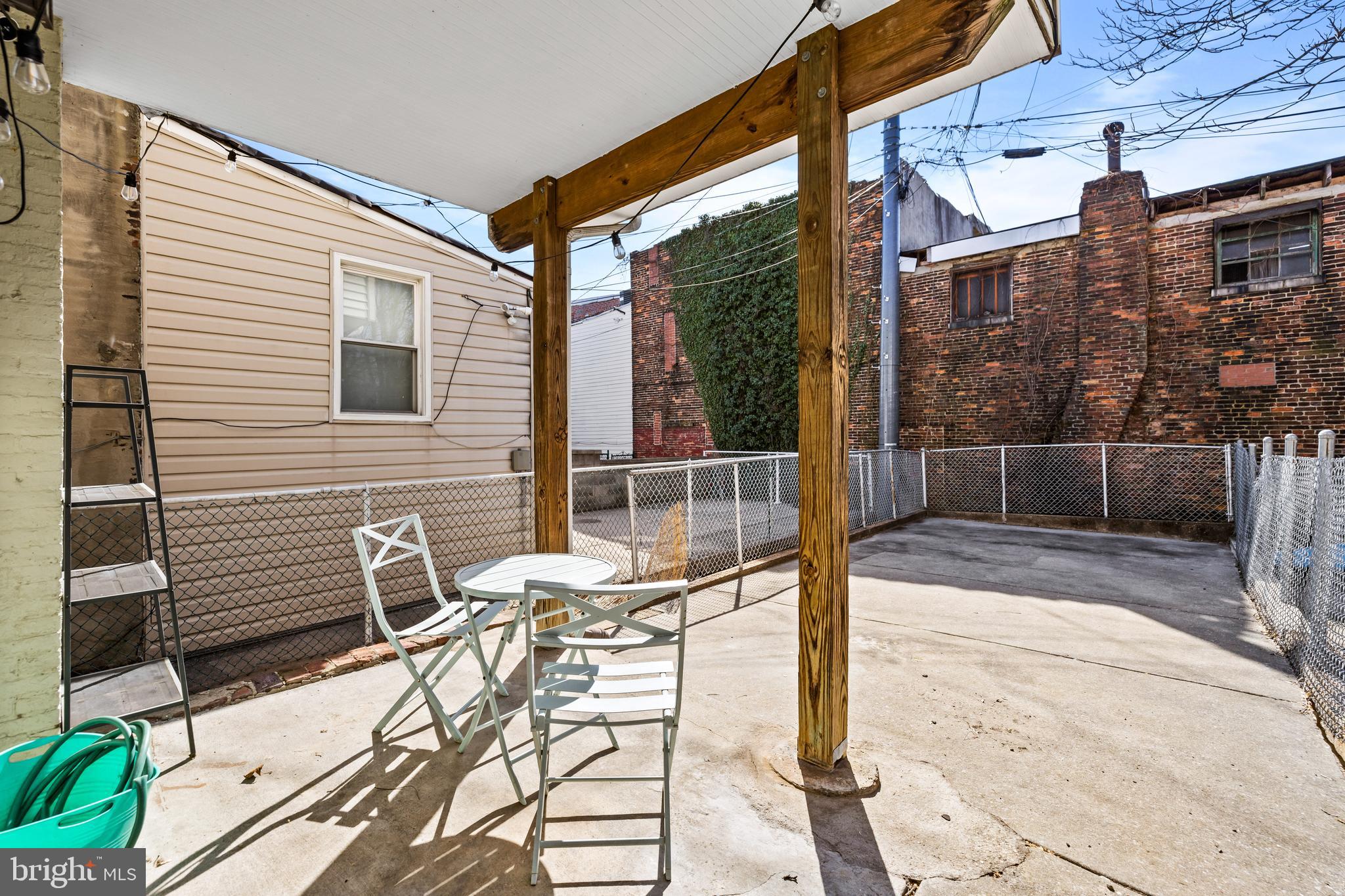 HIGHLANDTOWN - Residential