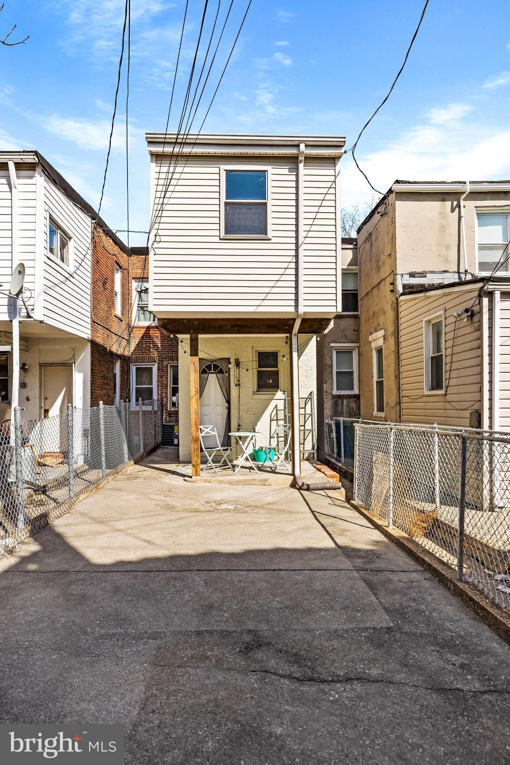 HIGHLANDTOWN - Residential
