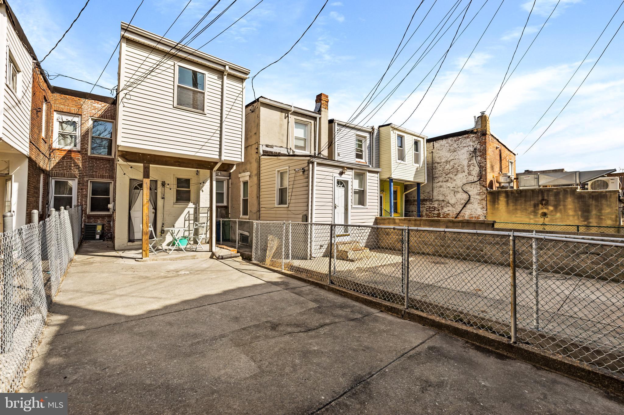 HIGHLANDTOWN - Residential